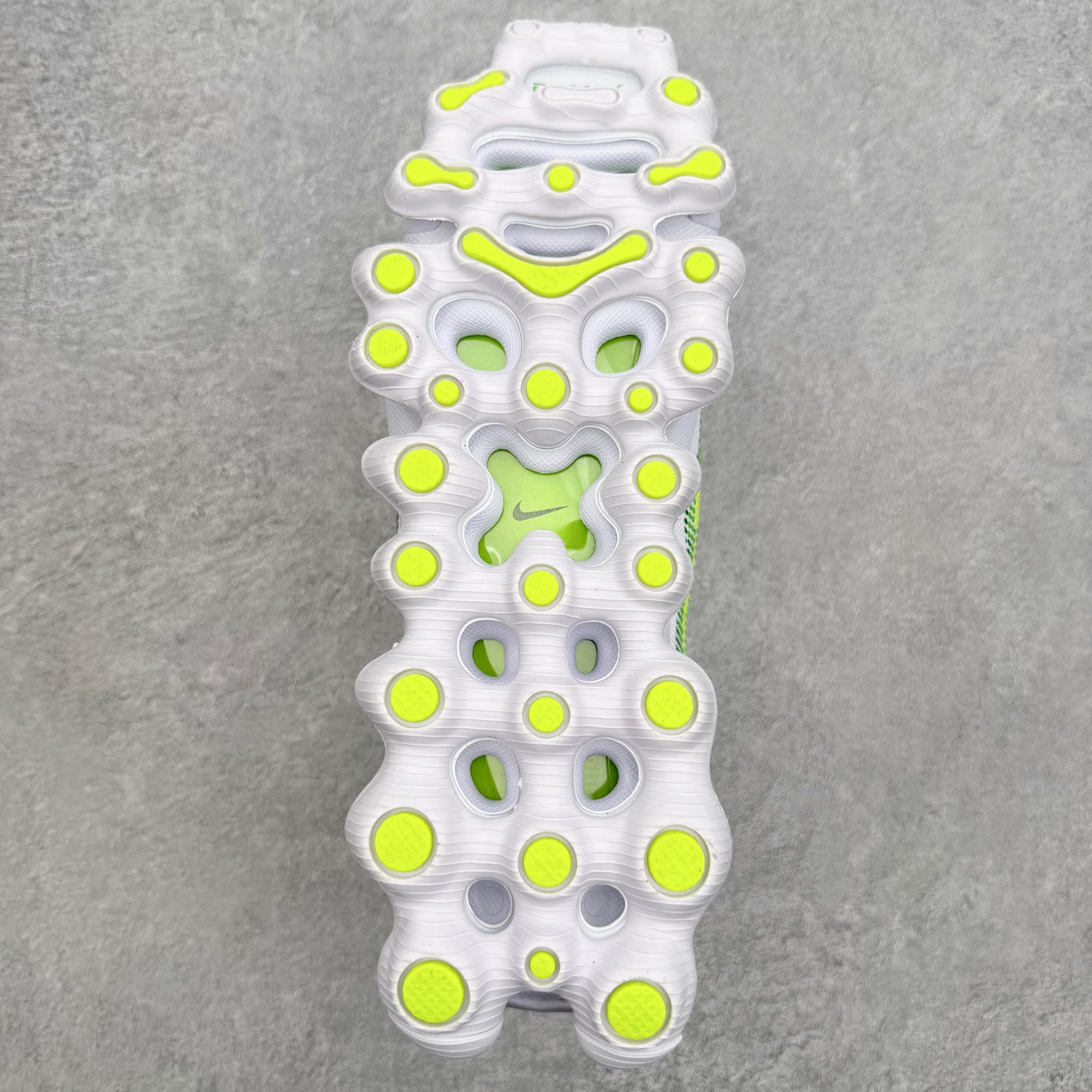 NK AIR LIQUID MAX 2026S 毒箭蛙新款气垫跑步鞋 Liquid Max 传承四十年 