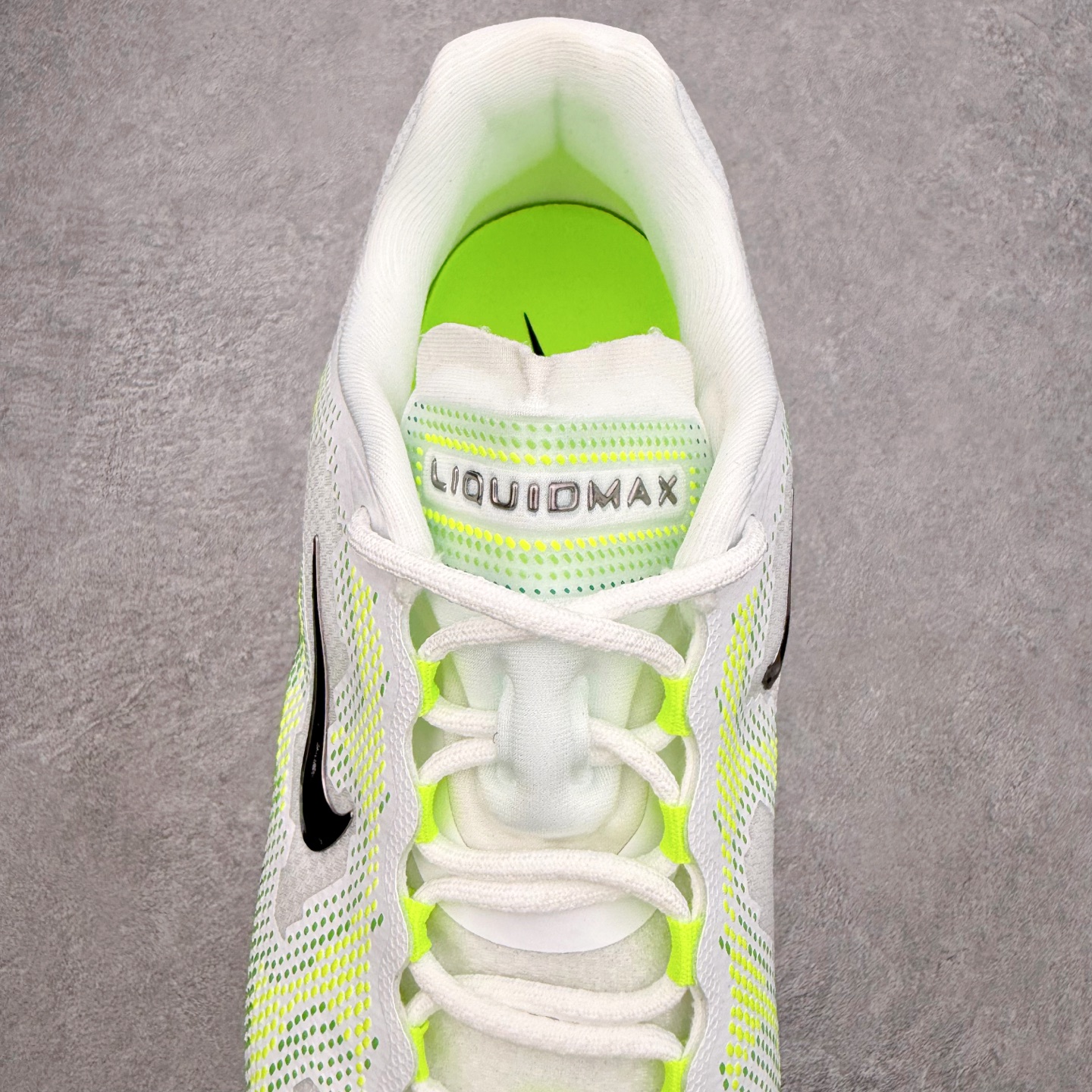 NK AIR LIQUID MAX 2026S 毒箭蛙新款气垫跑步鞋 Liquid Max 传承四十年 