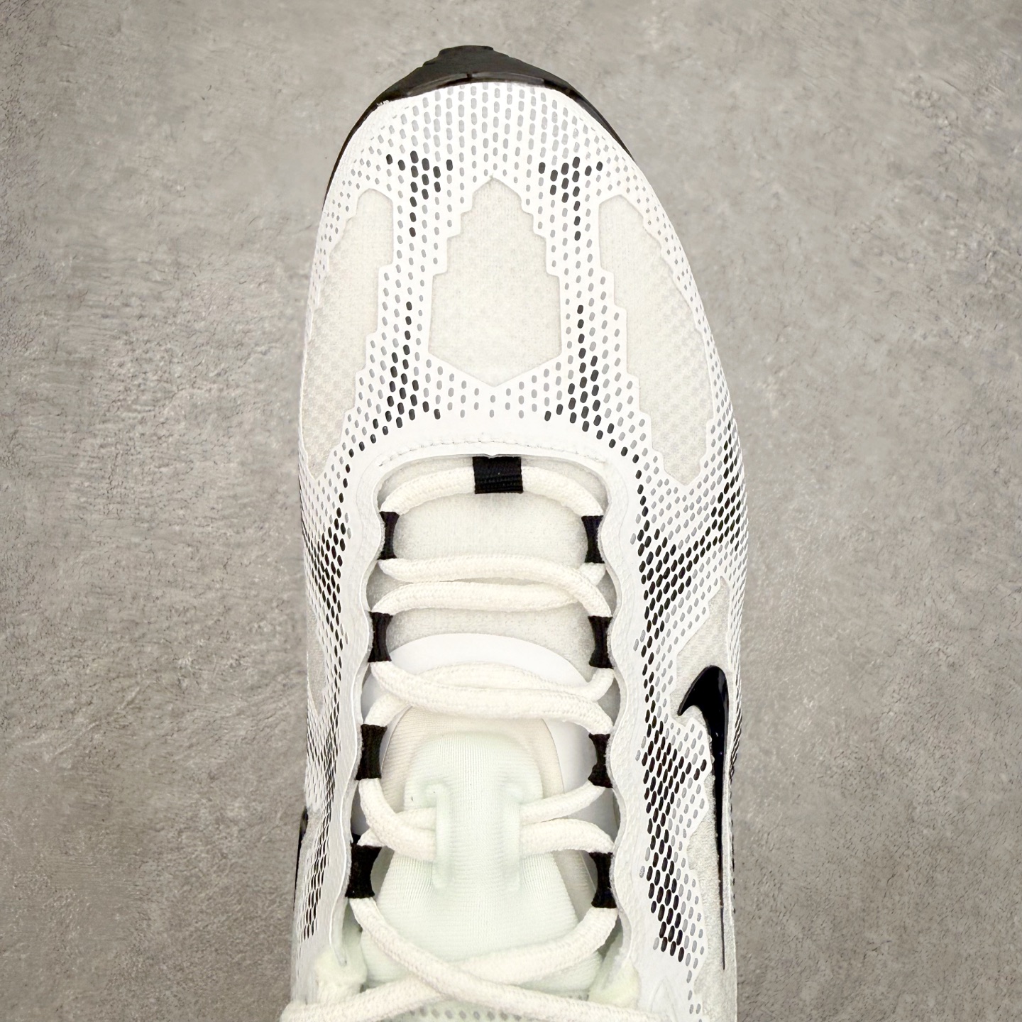 NK AIR LIQUID MAX 2026S 毒箭蛙新款气垫跑步鞋 Liquid Max 传承四十年 