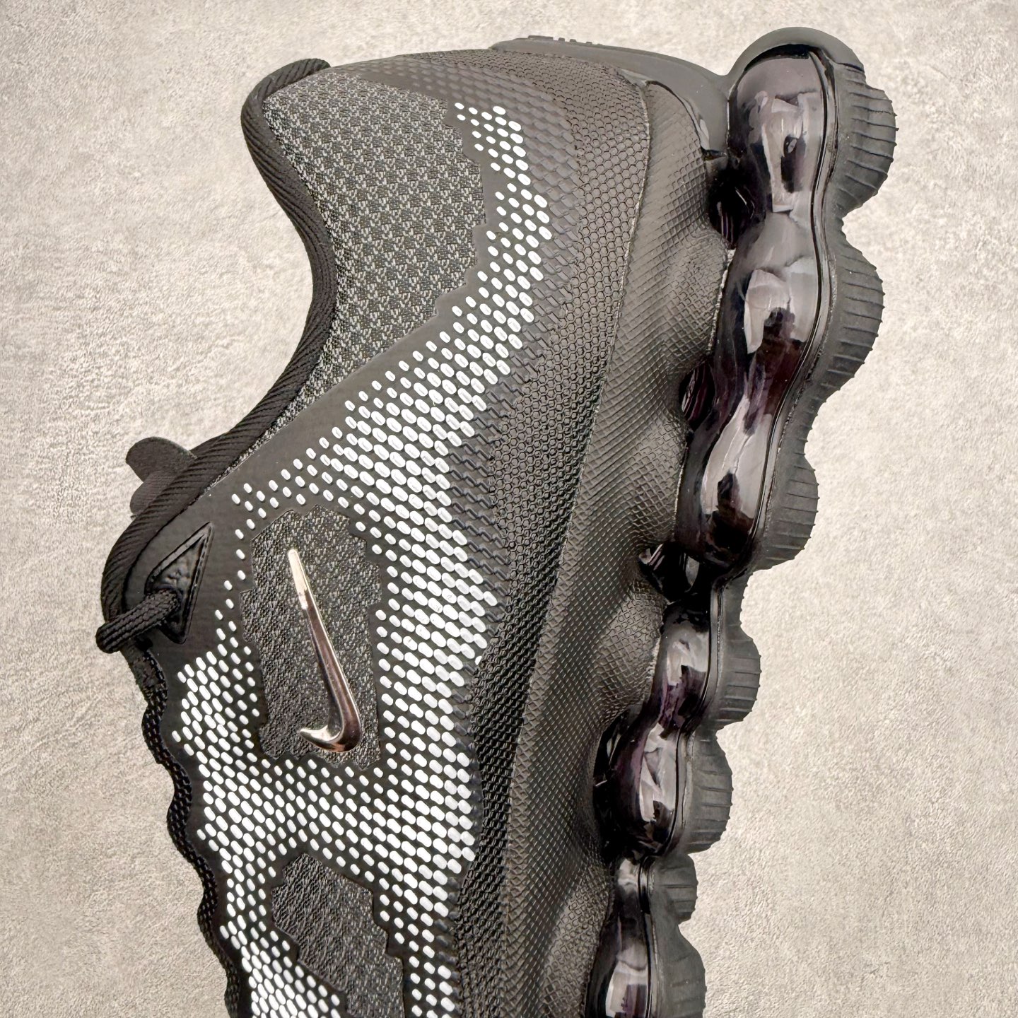 NK AIR LIQUID MAX 2026S 毒箭蛙新款气垫跑步鞋 Liquid Max 传承四十年 