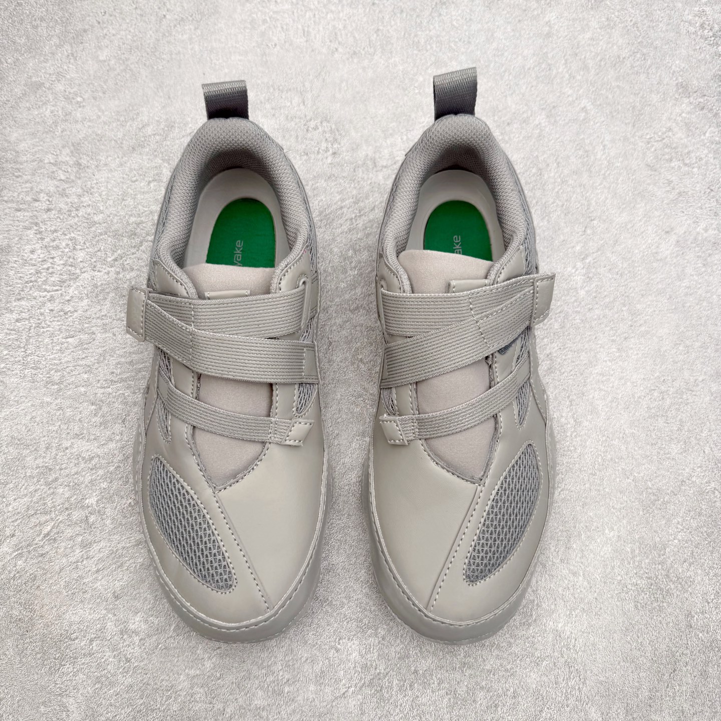 ASICS × ISSEY MIYAKE 亚瑟士三宅一生联名Hyper Taping魔术贴运动鞋产品概述