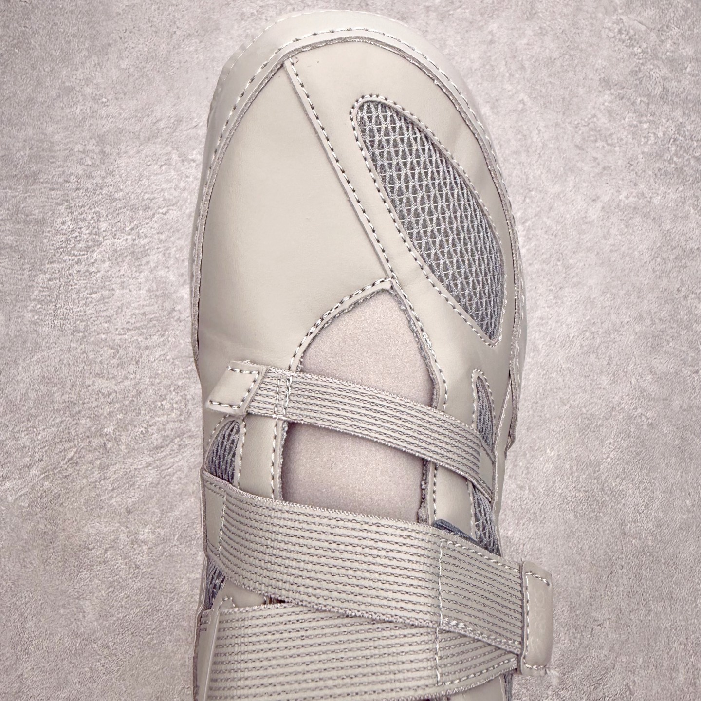 ASICS × ISSEY MIYAKE 亚瑟士三宅一生联名Hyper Taping魔术贴运动鞋产品概述