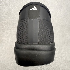 AD Adizero Adios 10 竞速训练跑鞋完整解析一、外观核心识别特征1. 配色与标识整体白基 AD Adizero Adios 10 竞速训练跑鞋完整解析一、外观核心识别特征1. 配色与标识整体白基