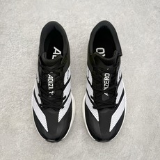 AD Adizero Adios 10 竞速训练跑鞋完整解析一、外观核心识别特征1. 配色与标识整体白基 AD Adizero Adios 10 竞速训练跑鞋完整解析一、外观核心识别特征1. 配色与标识整体白基
