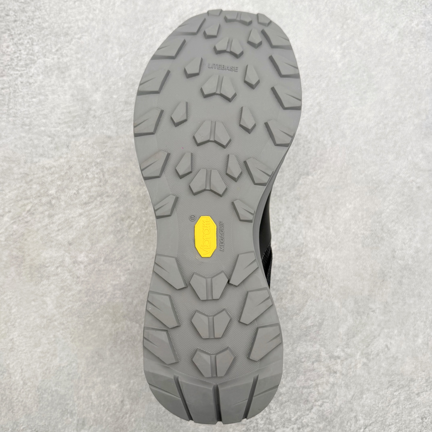 Arcteryx Kopec GTX 始祖鸟户外防水透气低帮徒步登山鞋 Arcteryx中文名始祖鸟，加