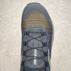 Salomon GENESIS 萨洛蒙全黑专业越野跑鞋一、基础参数• 型号:Salomon GENESI Salomon GENESIS 萨洛蒙全黑专业越野跑鞋一、基础参数• 型号:Salomon GENESI