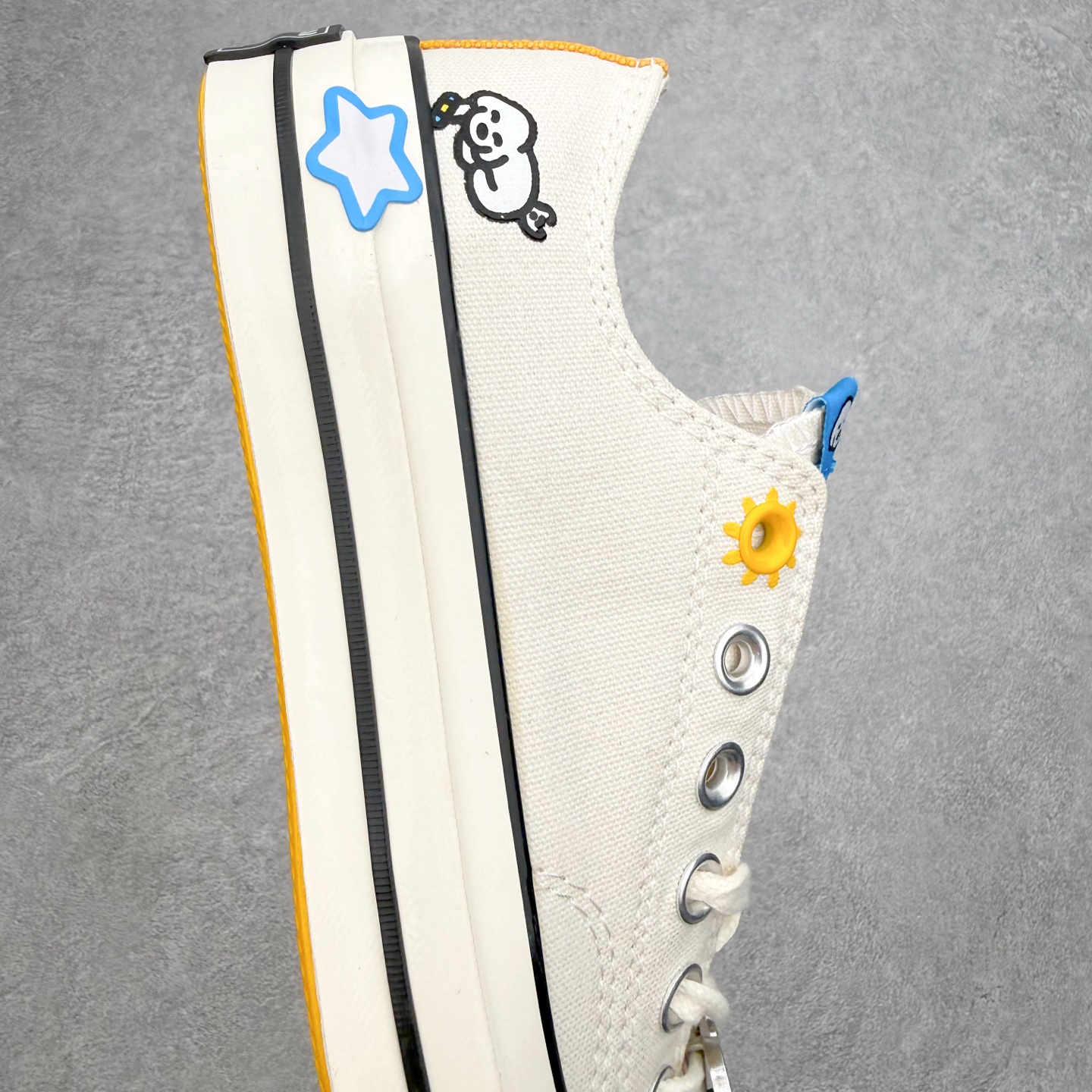 CONVERSE × MATSUI匡威松井犬艺术家合作款年度童趣联名 多巴胺撞色帆布鞋两款均以经典70s