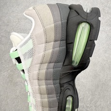 #KZ神版 NK Air Max 95 OG 舒适百搭耐磨低帮气垫休闲跑步鞋 黑灰薄荷绿 HJ5996- #KZ神版 NK Air Max 95 OG 舒适百搭耐磨低帮气垫休闲跑步鞋 黑灰薄荷绿 HJ5996-