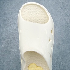 New Balance Fresh Foam RCVRY Slide NB新百伦舒适百搭一字拖鞋 极简风 New Balance Fresh Foam RCVRY Slide NB新百伦舒适百搭一字拖鞋 极简风