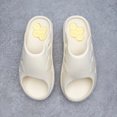 New Balance Fresh Foam RCVRY Slide NB新百伦舒适百搭一字拖鞋 极简风 New Balance Fresh Foam RCVRY Slide NB新百伦舒适百搭一字拖鞋 极简风