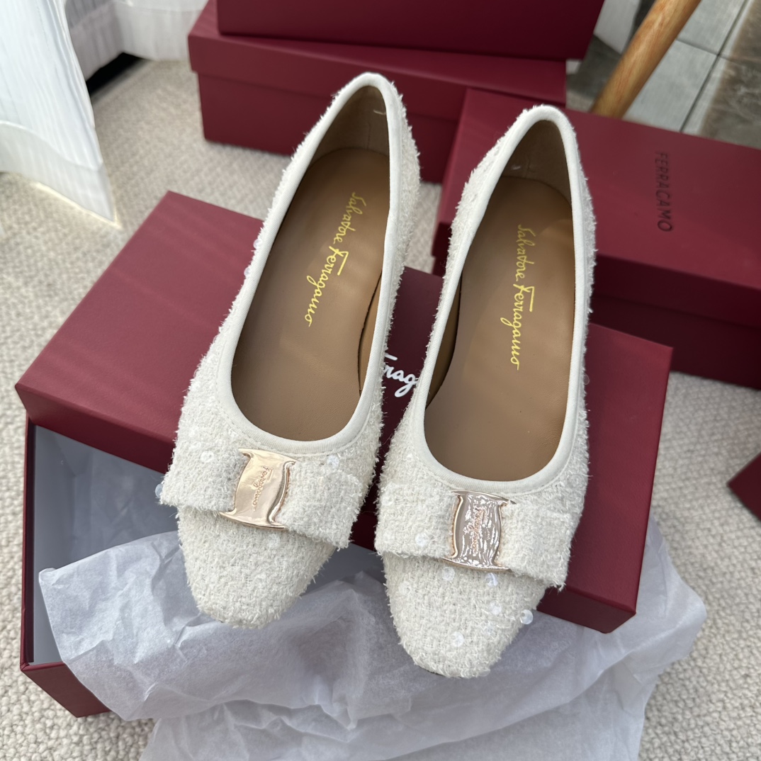 NO:651194,Off-white, clean color matching, single shoes19860909米白色,干干净净的配色,单鞋,Women's Shoes