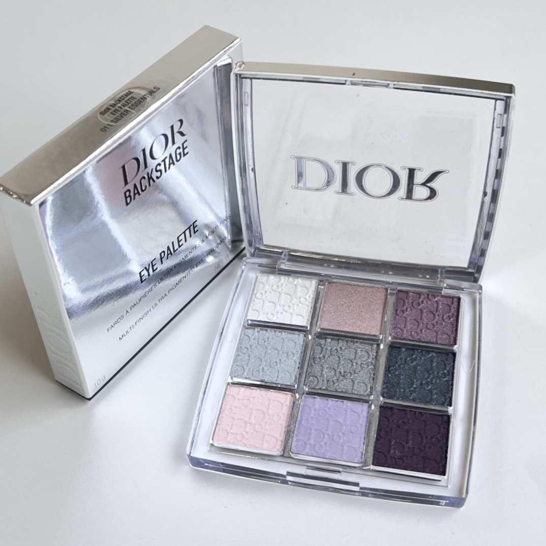 50💰
可配中文标，低价跑量款✔️迪奥9色眼影盘24款10g！色号：001#，002#，003#，004#，010#，011#。