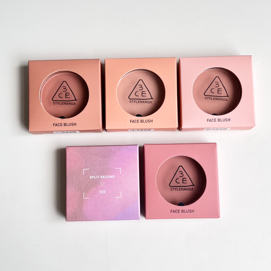Rubor de un solo color 3CE! Números de color: rose beige#, nude peach#, mono pink#, city mauve#, fig dive#.