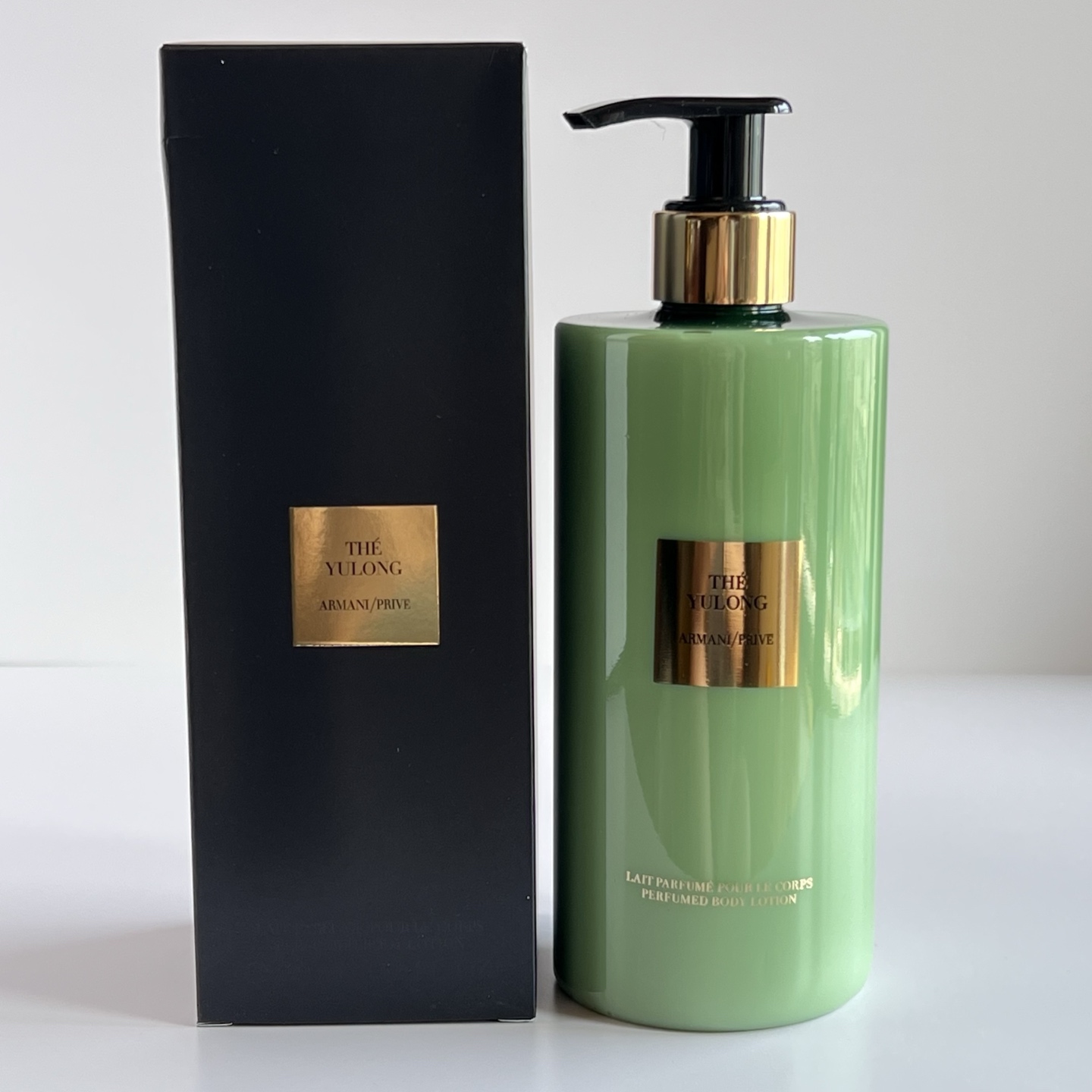 专柜品质/70💰包邮
阿玛尼玉龙茶身体乳400ml
阿玛尼玉龙茶沐浴露400ml
配中文标 打12 件36