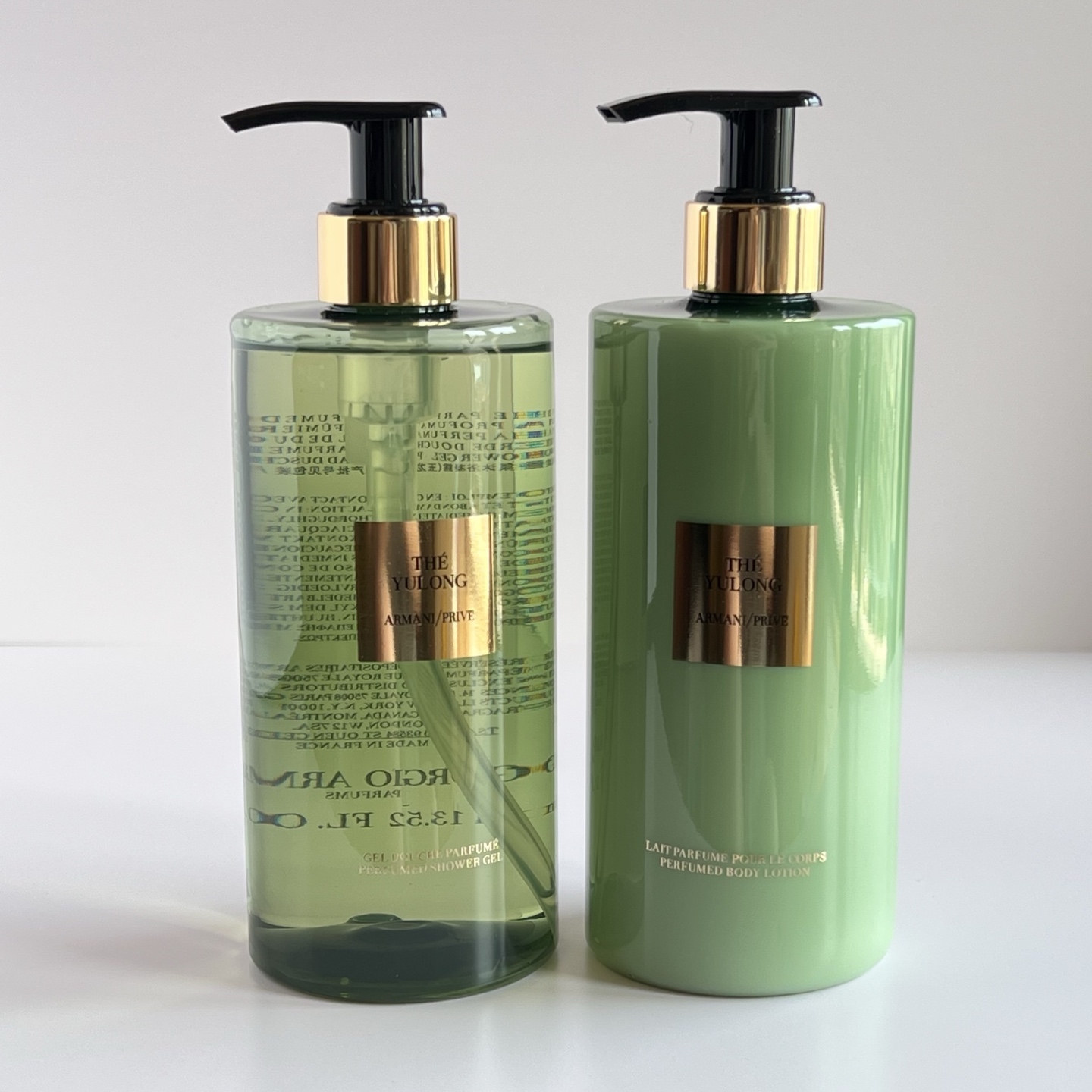 专柜品质/70💰包邮
阿玛尼玉龙茶身体乳400ml
阿玛尼玉龙茶沐浴露400ml
配中文标 打12 件36