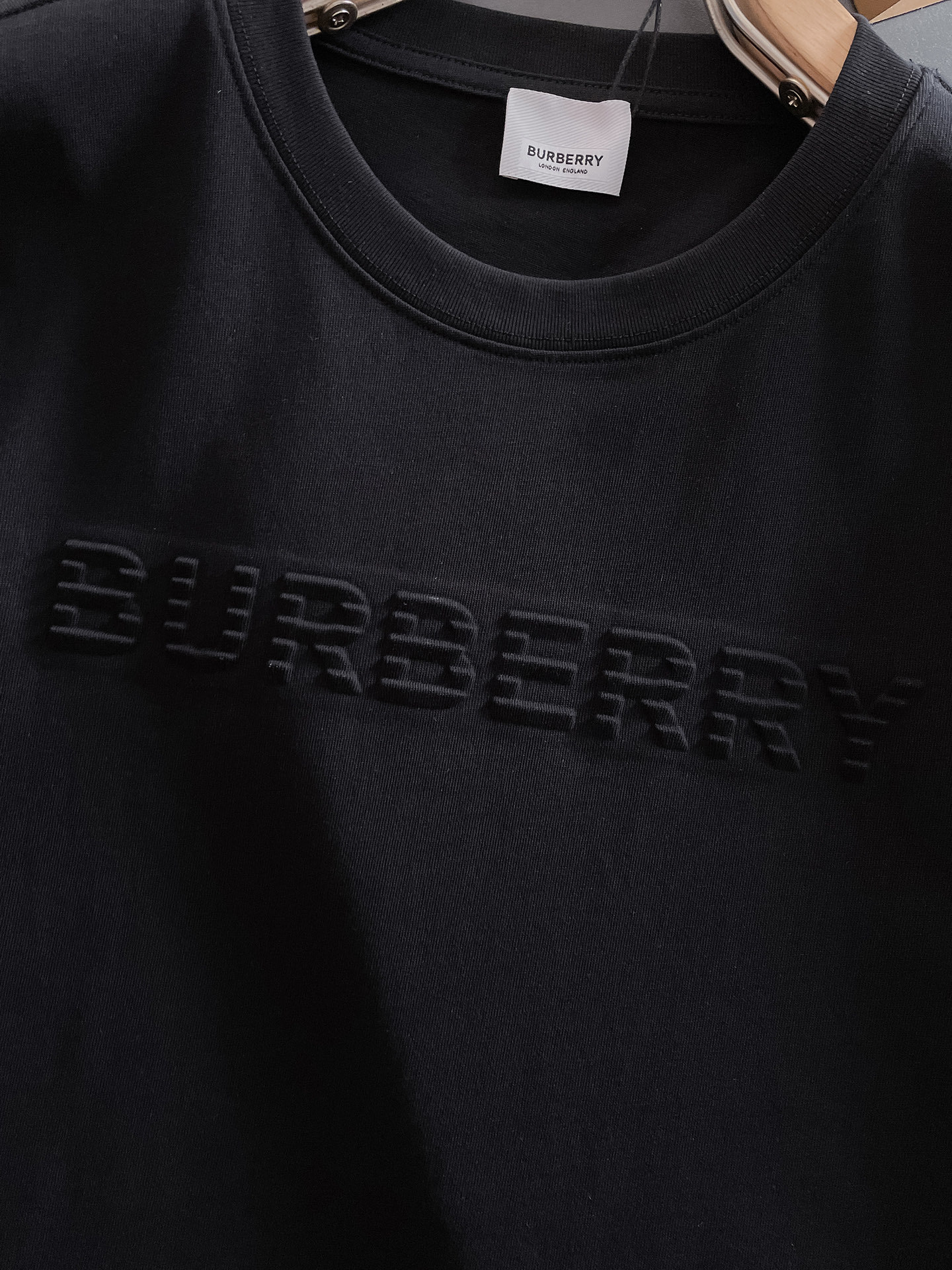 巴宝*Burberry 25SS春夏新款首发专柜最新款短袖圆领T恤 高端订制 设计前卫时尚!品牌log
