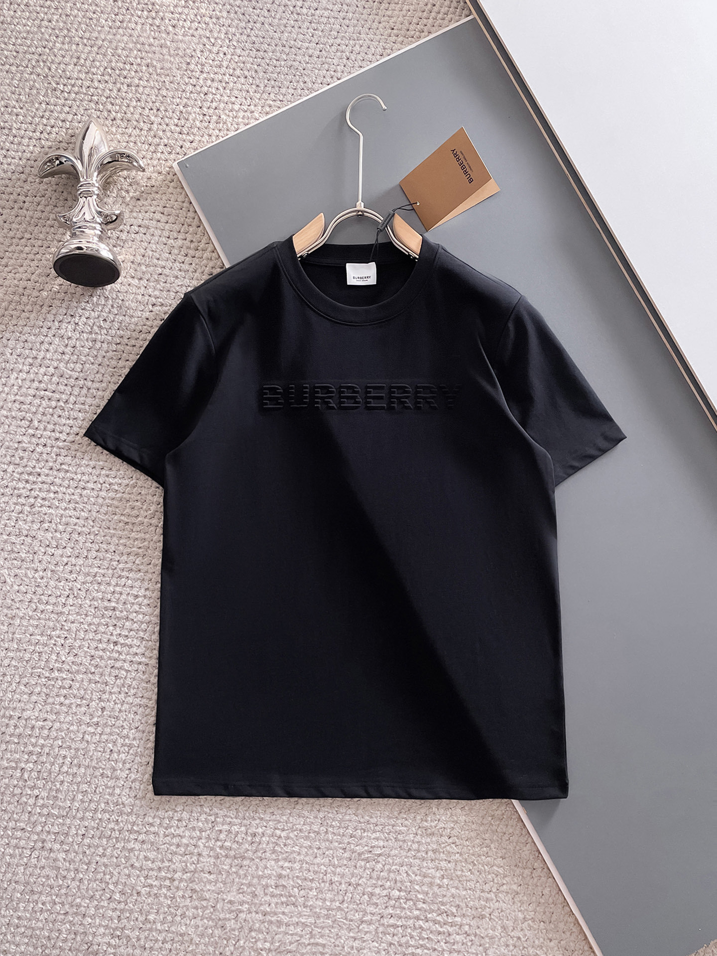 巴宝*Burberry 25SS春夏新款首发专柜最新款短袖圆领T恤 高端订制 设计前卫时尚!品牌log