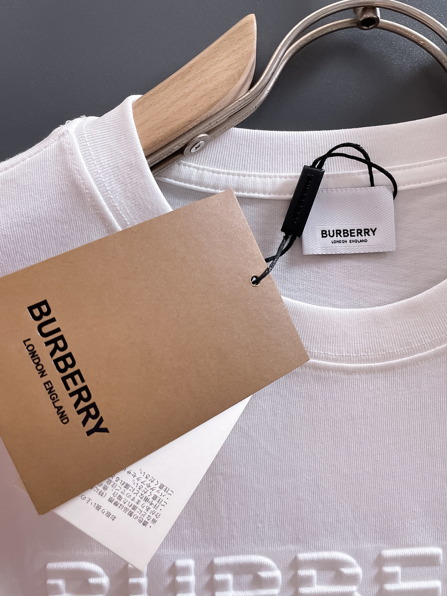 巴宝*Burberry 25SS春夏新款首发专柜最新款短袖圆领T恤 高端订制 设计前卫时尚!品牌log