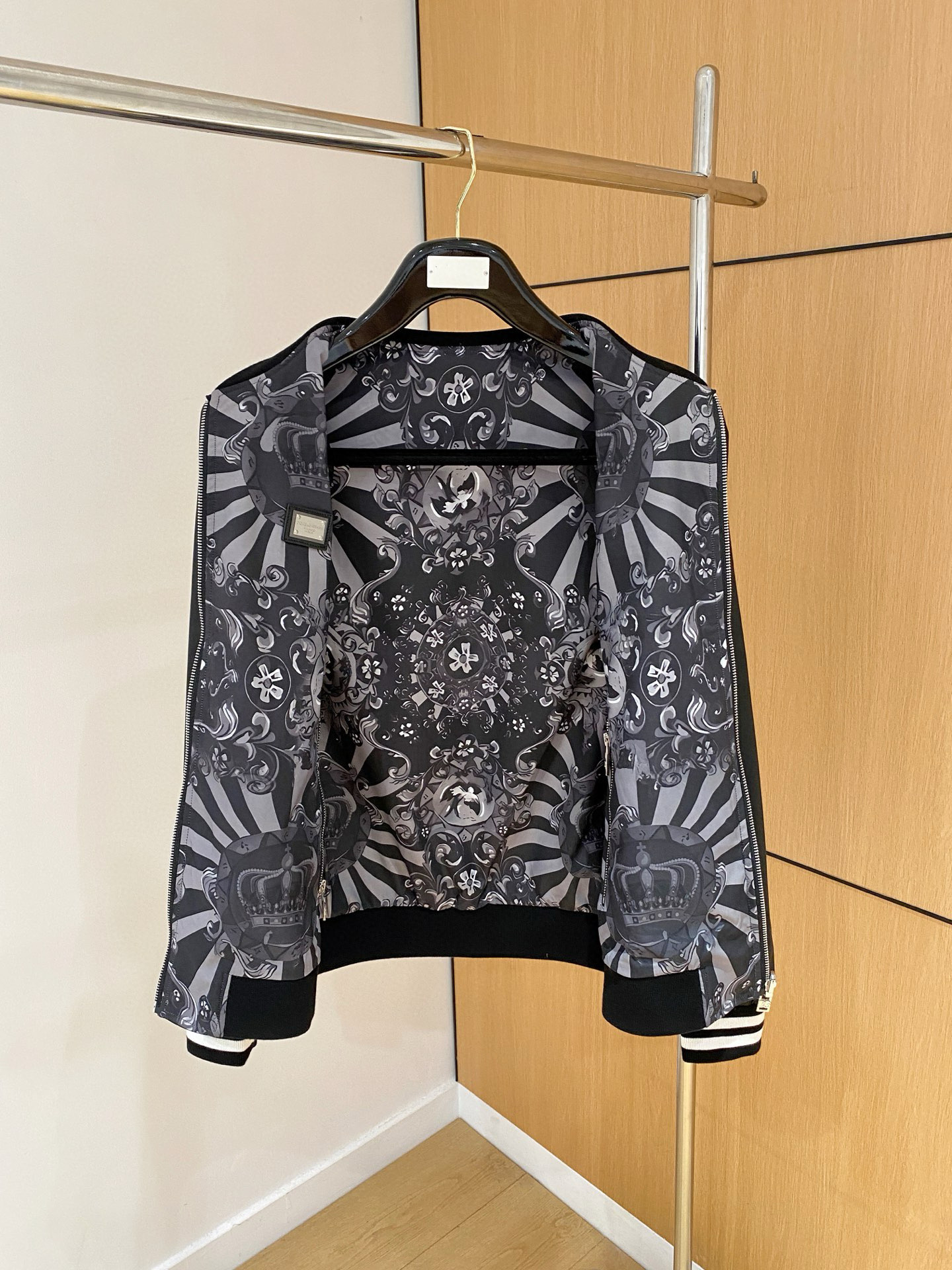 2025ss秋冬新款系列🆕杜嘉班纳休闲夹克外套双面穿 🧥专柜同步发售 超高工艺的风衣外套 休闲时尚 进口