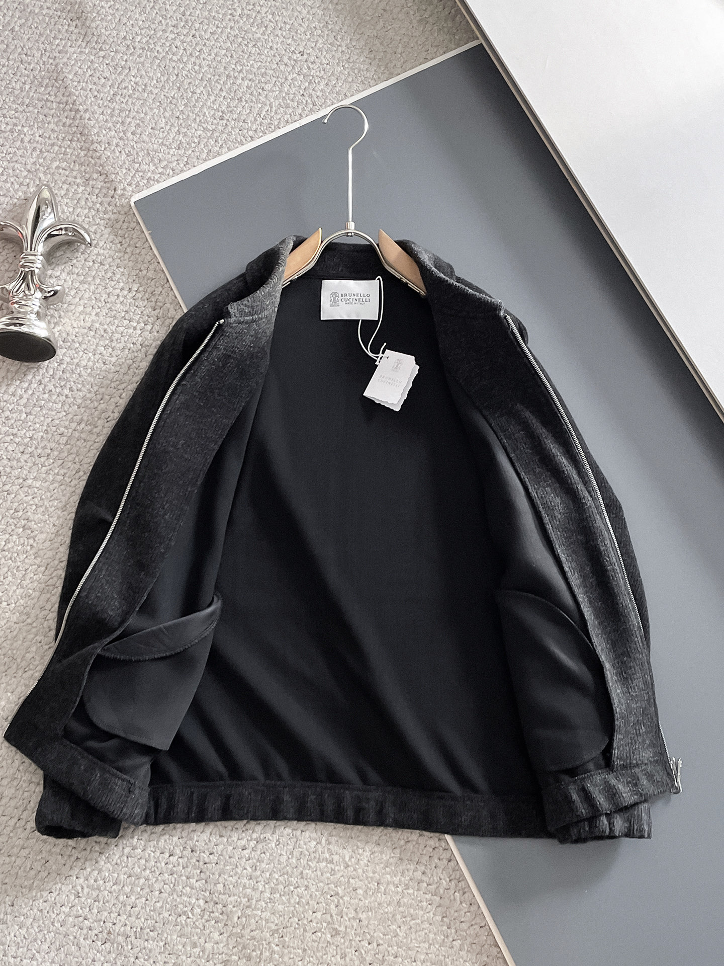 BC-Brunello Cucineli🔥🔥FW秋冬新款🆕老钱风羊毛夹克翻领外套，专柜同步发售，原单狠货