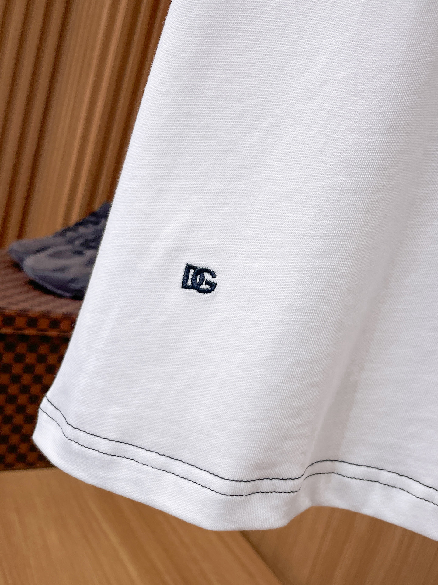 杜嘉班纳D&G26春夏新品专柜首发最新款短袖圆领T恤 高端订制 设计前卫时尚！品牌logo重工艺设计，高