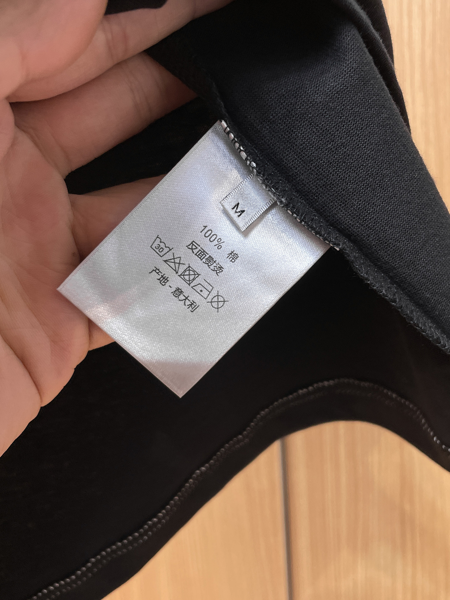 迪奥Dior26春夏新品专柜首发最新款短袖圆领T恤 高端订制 设计前卫时尚！品牌logo重工艺设计，高端