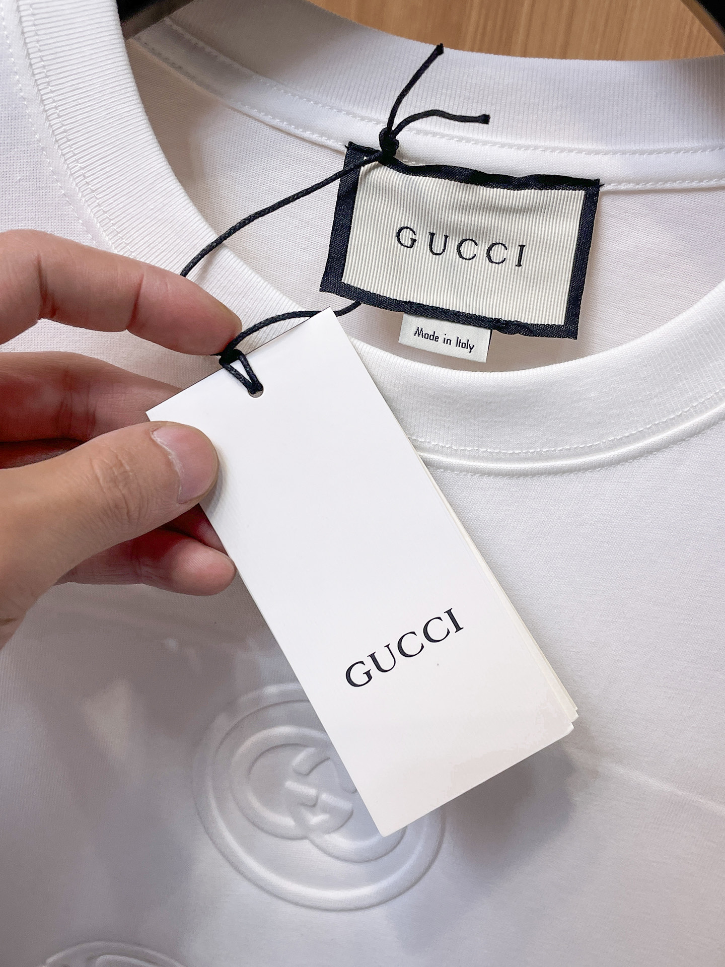 古驰Gucci26春夏新品专柜首发最新款短袖圆领T恤 高端订制 设计前卫时尚！品牌logo重工艺设计，高