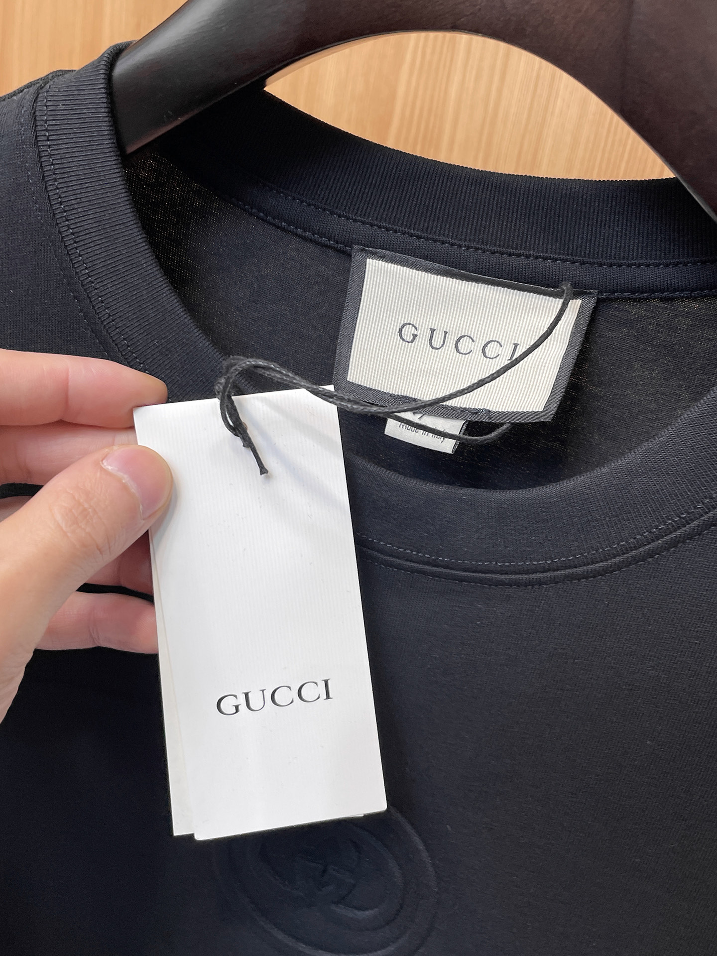 古驰Gucci26春夏新品专柜首发最新款短袖圆领T恤 高端订制 设计前卫时尚！品牌logo重工艺设计，高