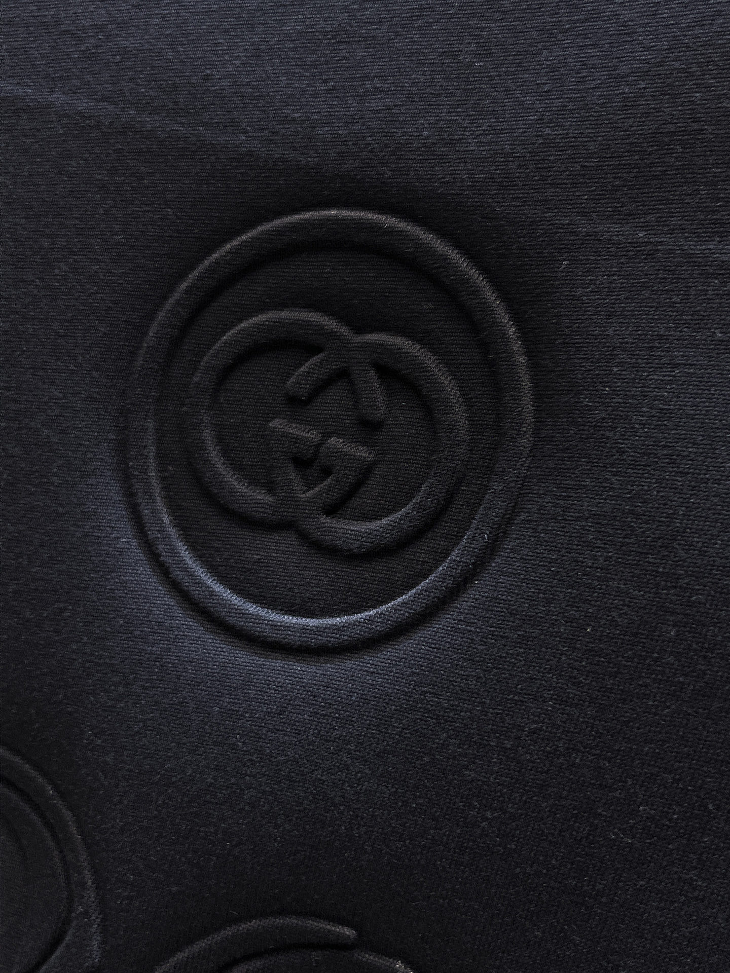 古驰Gucci26春夏新品专柜首发最新款短袖圆领T恤 高端订制 设计前卫时尚！品牌logo重工艺设计，高