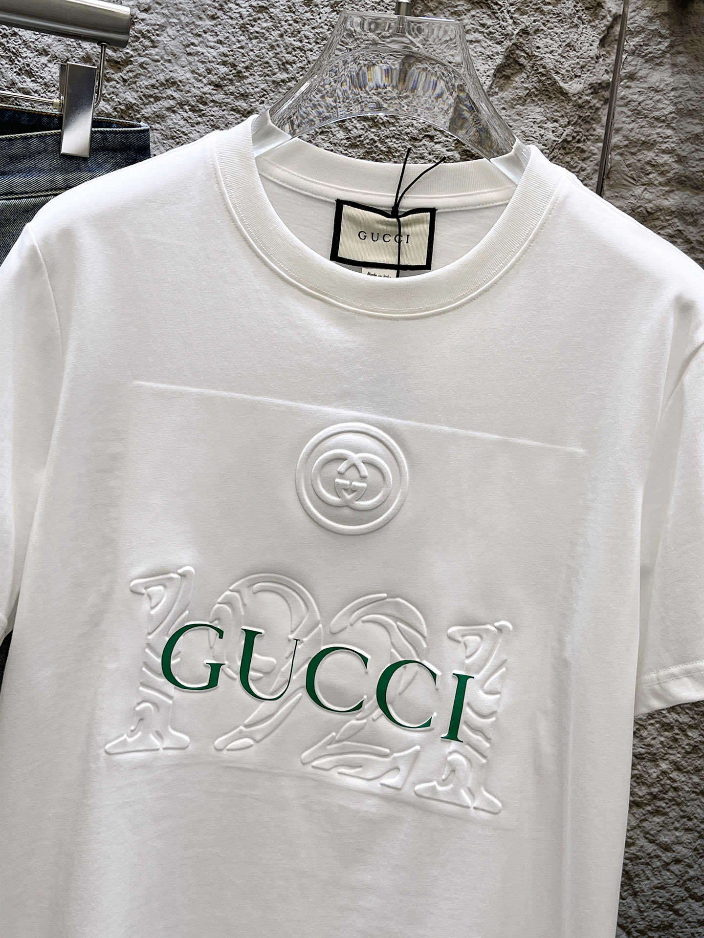 古驰Gucci26春夏新品专柜首发最新款短袖圆领T恤 高端订制 设计前卫时尚！品牌logo重工艺设计，高