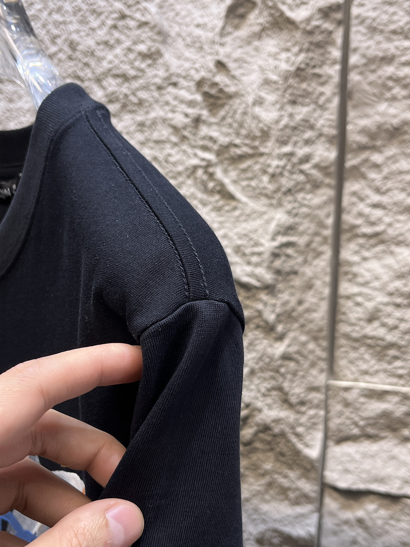 杜嘉班纳D&G26春夏新品专柜首发最新款短袖圆领T恤 高端订制 设计前卫时尚！品牌logo手绘重工艺设计