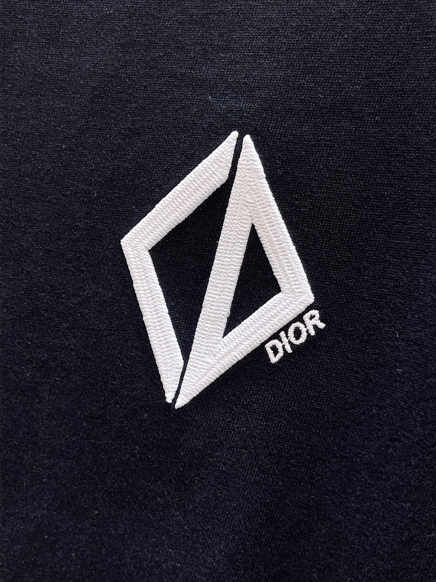 迪奥Dior26春夏新品专柜首发最新款短袖圆领T恤 高端订制 设计前卫时尚！品牌logo重工艺设计，高端