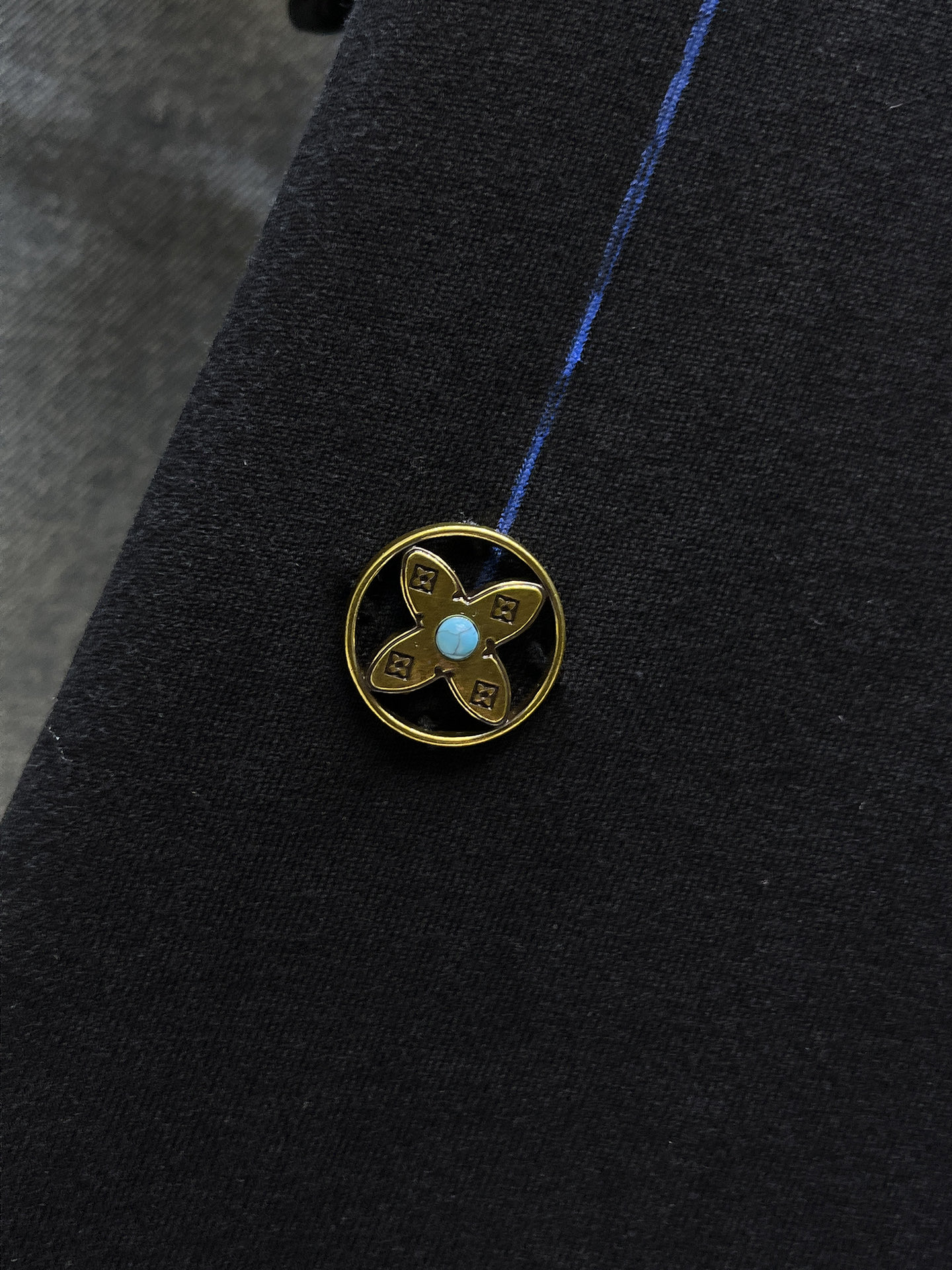 路易威登LV26春夏新品专柜首发最新款短袖圆领T恤 高端订制 设计前卫时尚！品牌logo手绘重工艺设计，