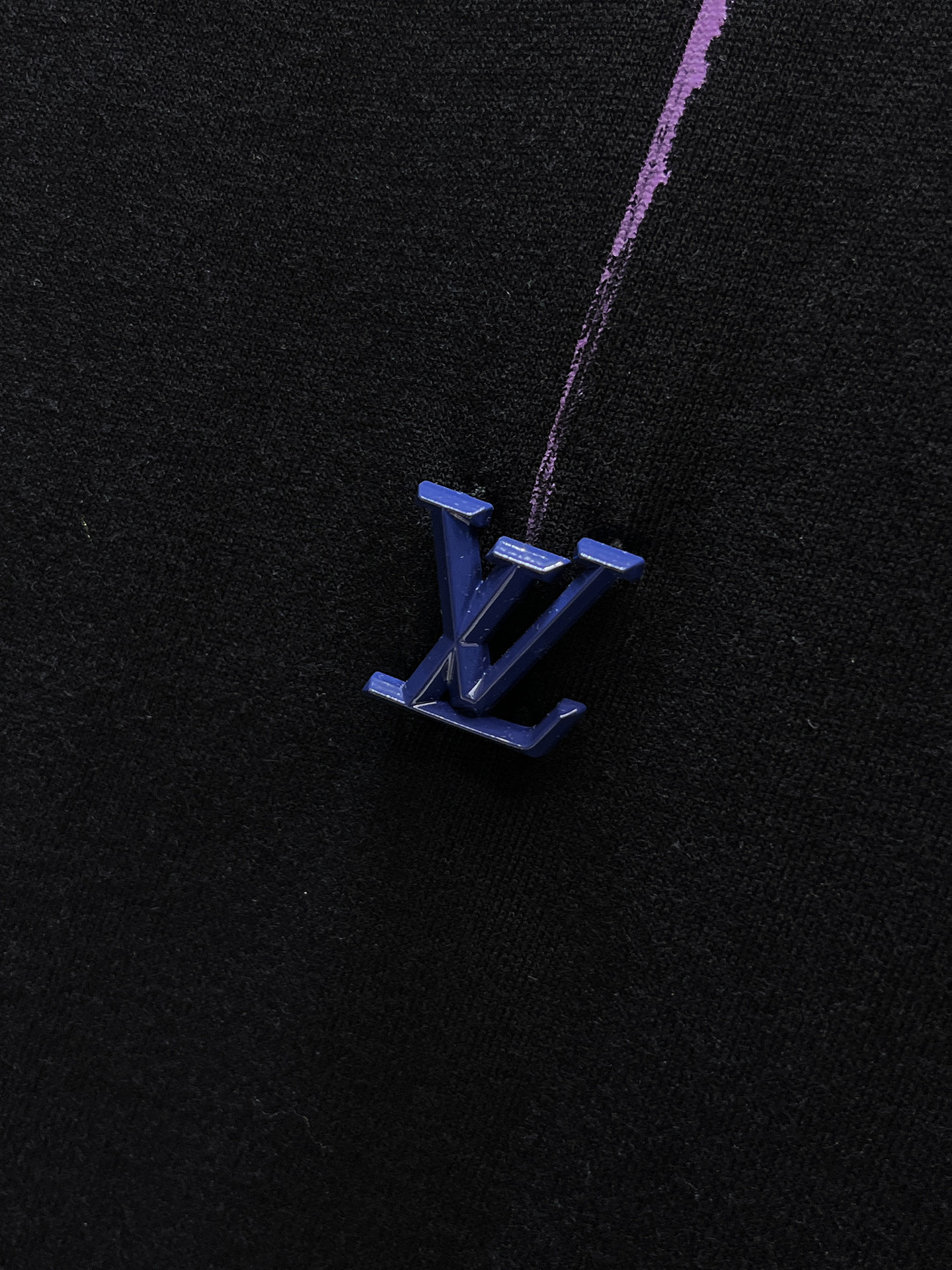 路易威登LV26春夏新品专柜首发最新款短袖圆领T恤 高端订制 设计前卫时尚！品牌logo手绘重工艺设计，