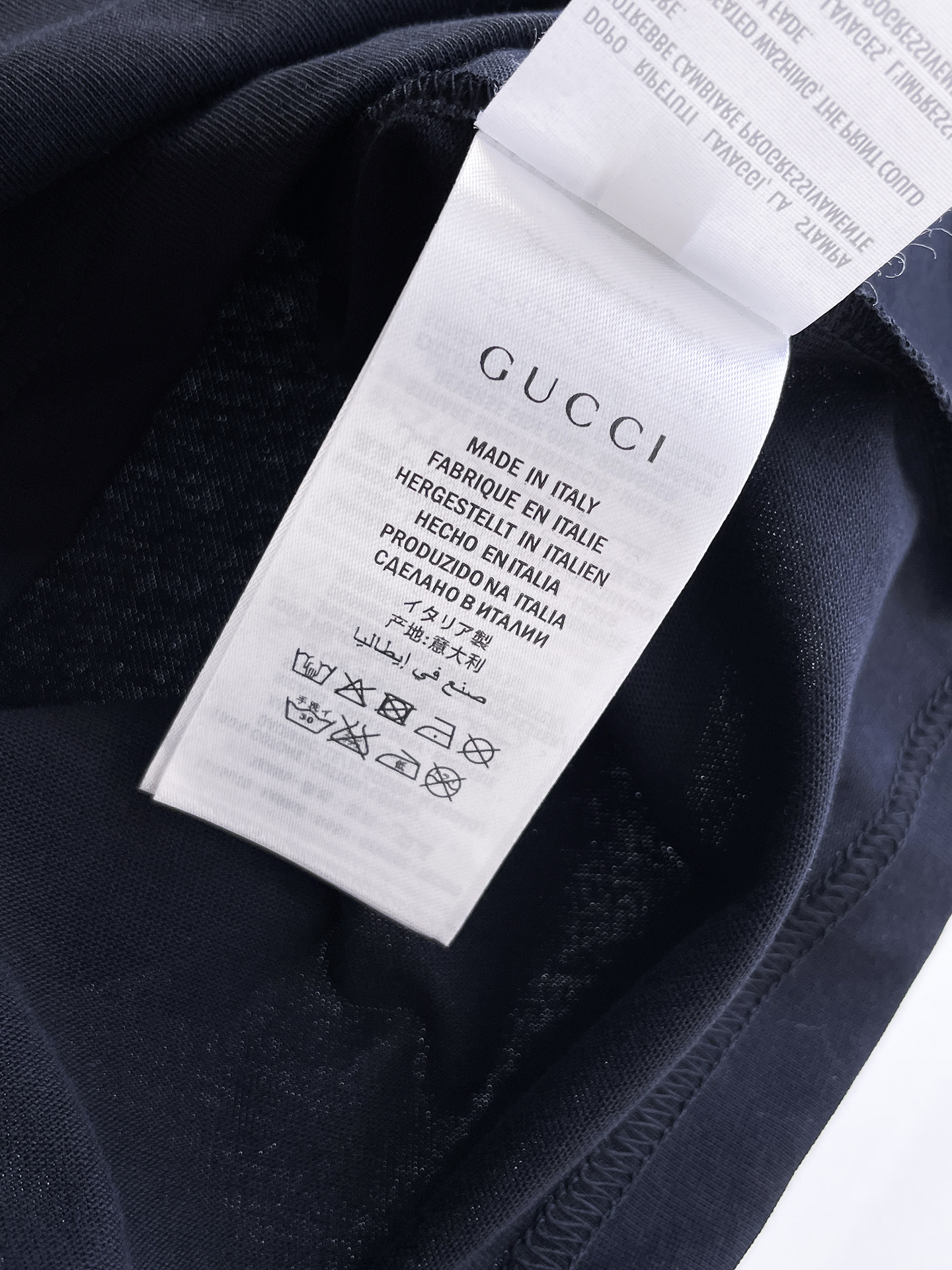 古驰Gucci26春夏新品专柜首发最新款短袖圆领T恤 高端订制 设计前卫时尚！品牌logo重工艺设计，高
