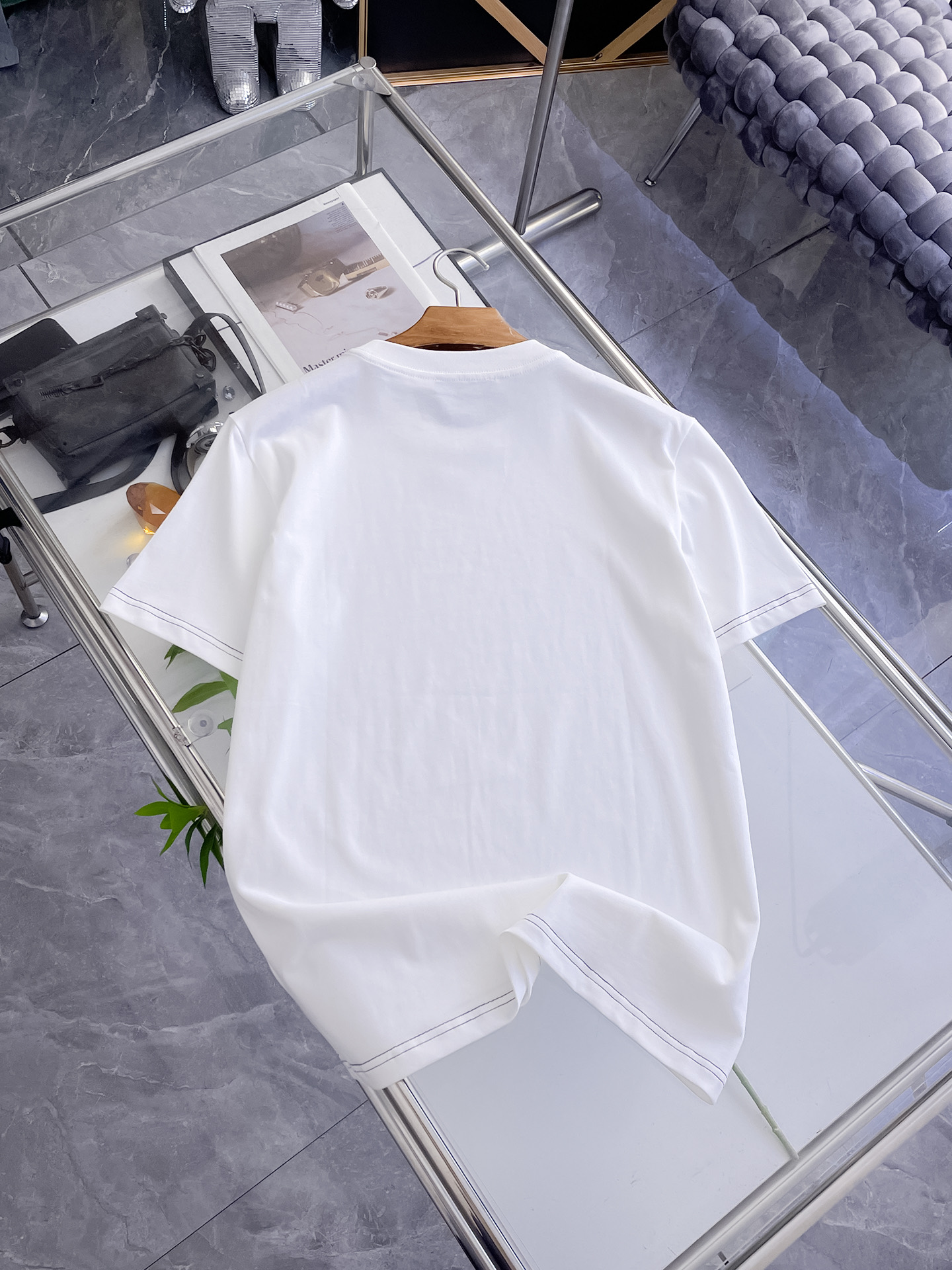 杜嘉班纳D&G26春夏新品专柜首发最新款短袖圆领T恤 高端订制 设计前卫时尚！品牌logo重工艺设计，高