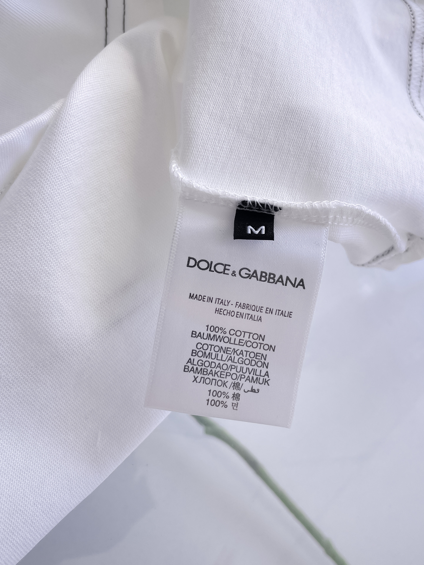 杜嘉班纳D&G26春夏新品专柜首发最新款短袖圆领T恤 高端订制 设计前卫时尚！品牌logo重工艺设计，高