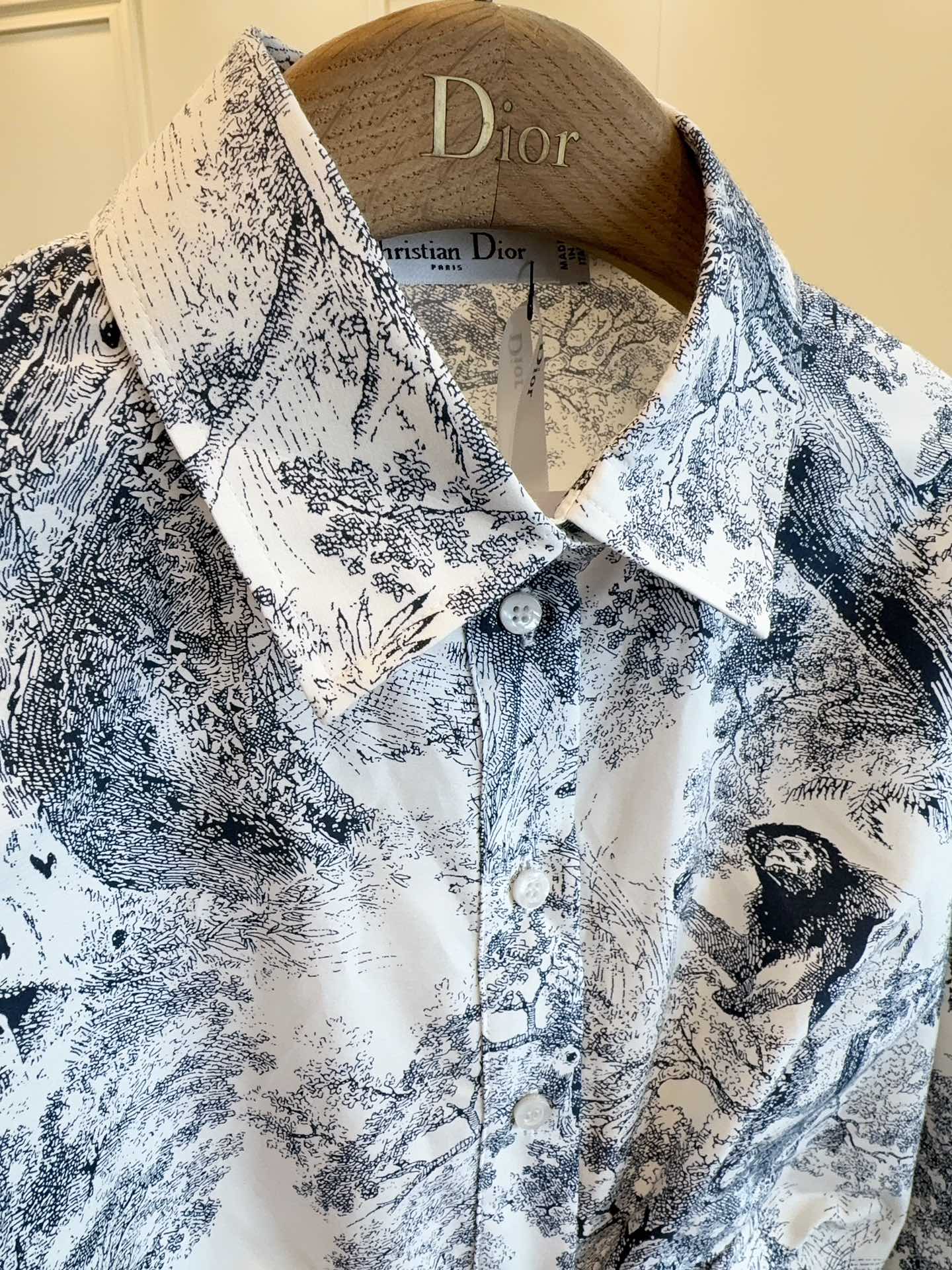 Cropped Tie-Hem Shirt with Bunny Ear Ties - Chic & Playful Design 6 i1746585152 3743 4