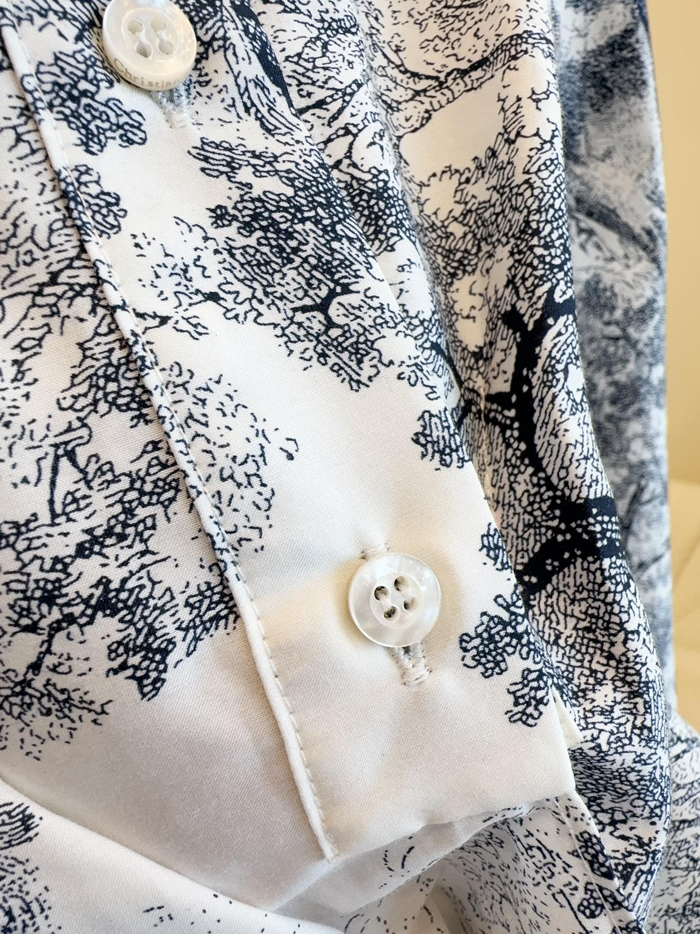 Cropped Tie-Hem Shirt with Bunny Ear Ties - Chic & Playful Design 7 i1746585152 6420 5