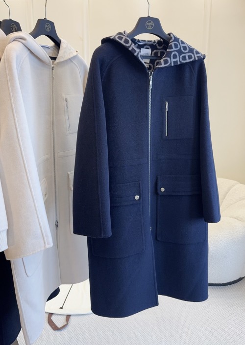 Hermes 2025 Fall/Winter Hooded Wool Coat with Drawstring Waist and Logo Hardware 1 Hermes 2025 Fall/Winter Hooded Wool Coat with Drawstring Waist and Logo Hardware