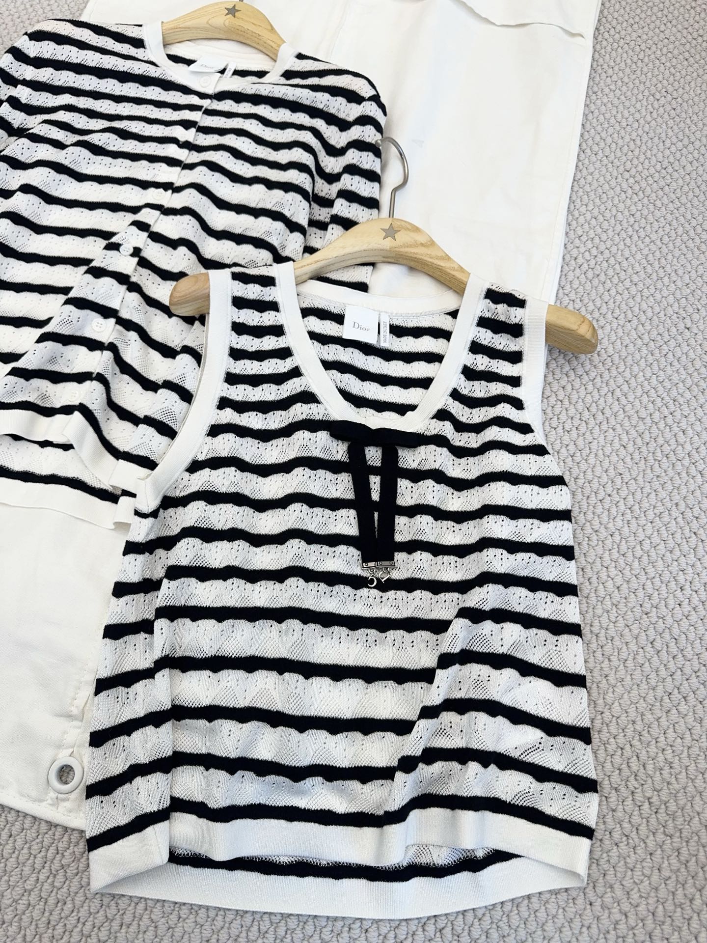 NO:843279,Vest,,19860909背心,,,Women's clothing