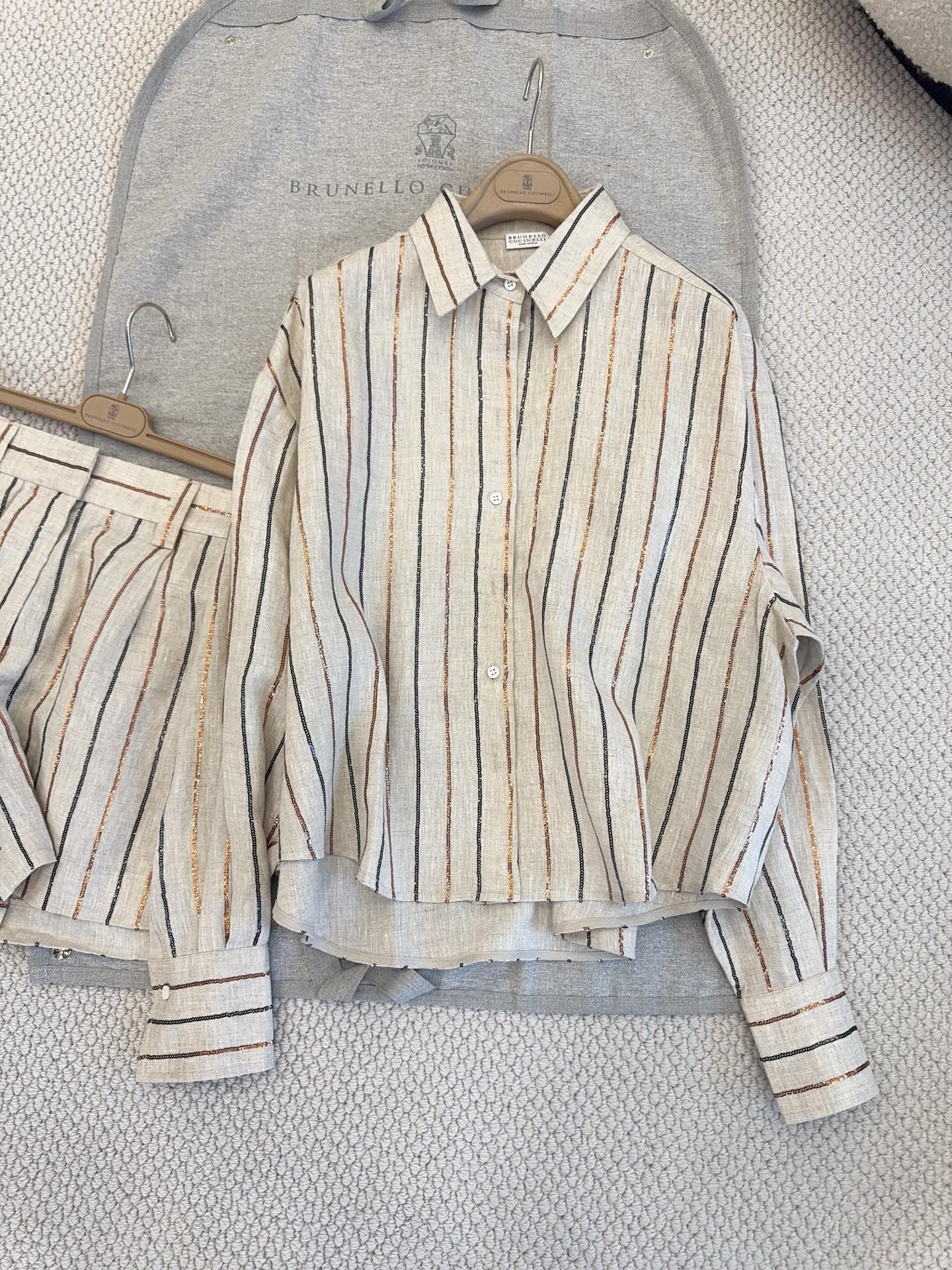 NO:846286,shirts,,shirts,19860909衬衫,,shirts,,Women's clothing