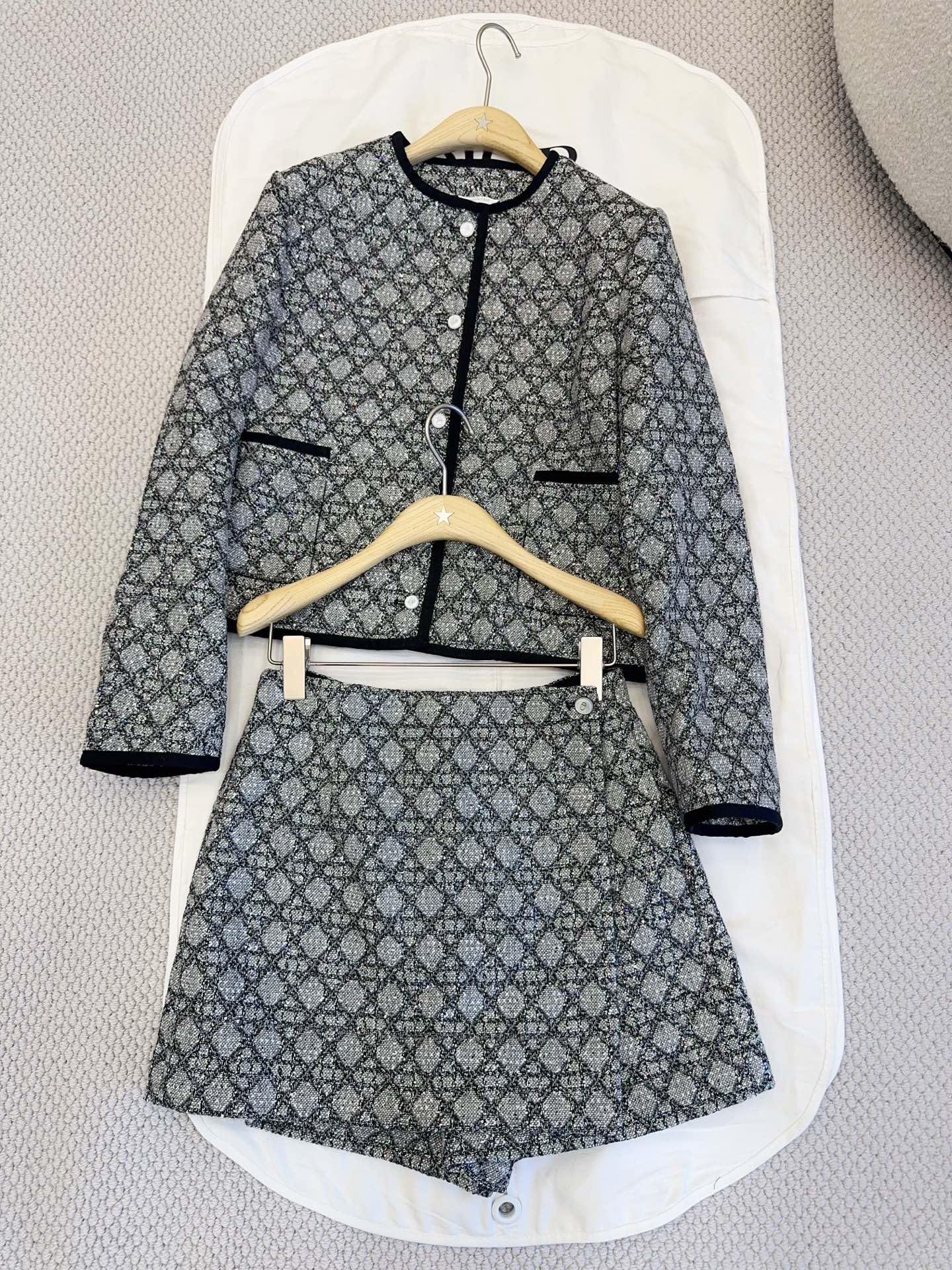 NO:878504,Jackets,,jackets & coats,19860909外套,,jackets & coats,,Women's clothing