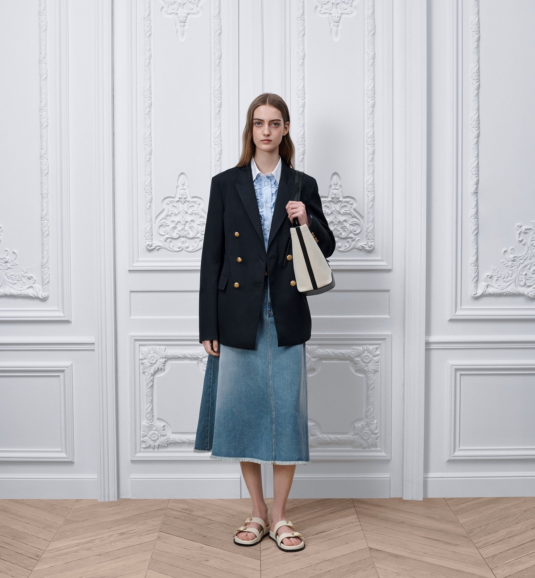 NO:950571,For reference on the official website,19860909官网上身参考,,,Women's clothing