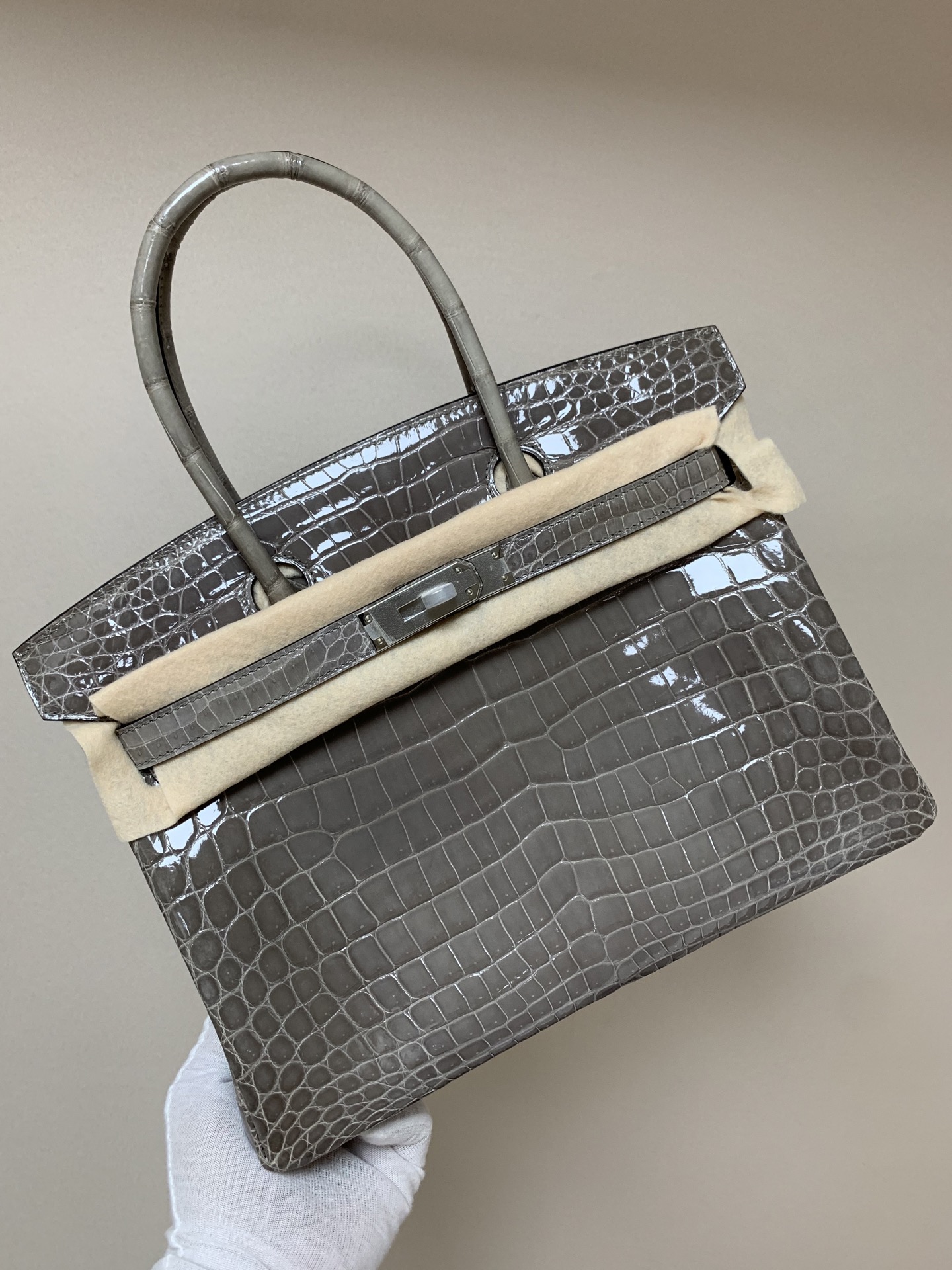NO:699427,Platinum 30 high-gloss Nile, elephant gray 3 pieces of leather with handmade thread, gold and silver buckles complete., Hermes, hermes, Hermes,19860909铂金30高光尼罗,大象灰3张皮对版手工线,金银扣齐全.,爱马仕,hermes,Hermes,,Bag