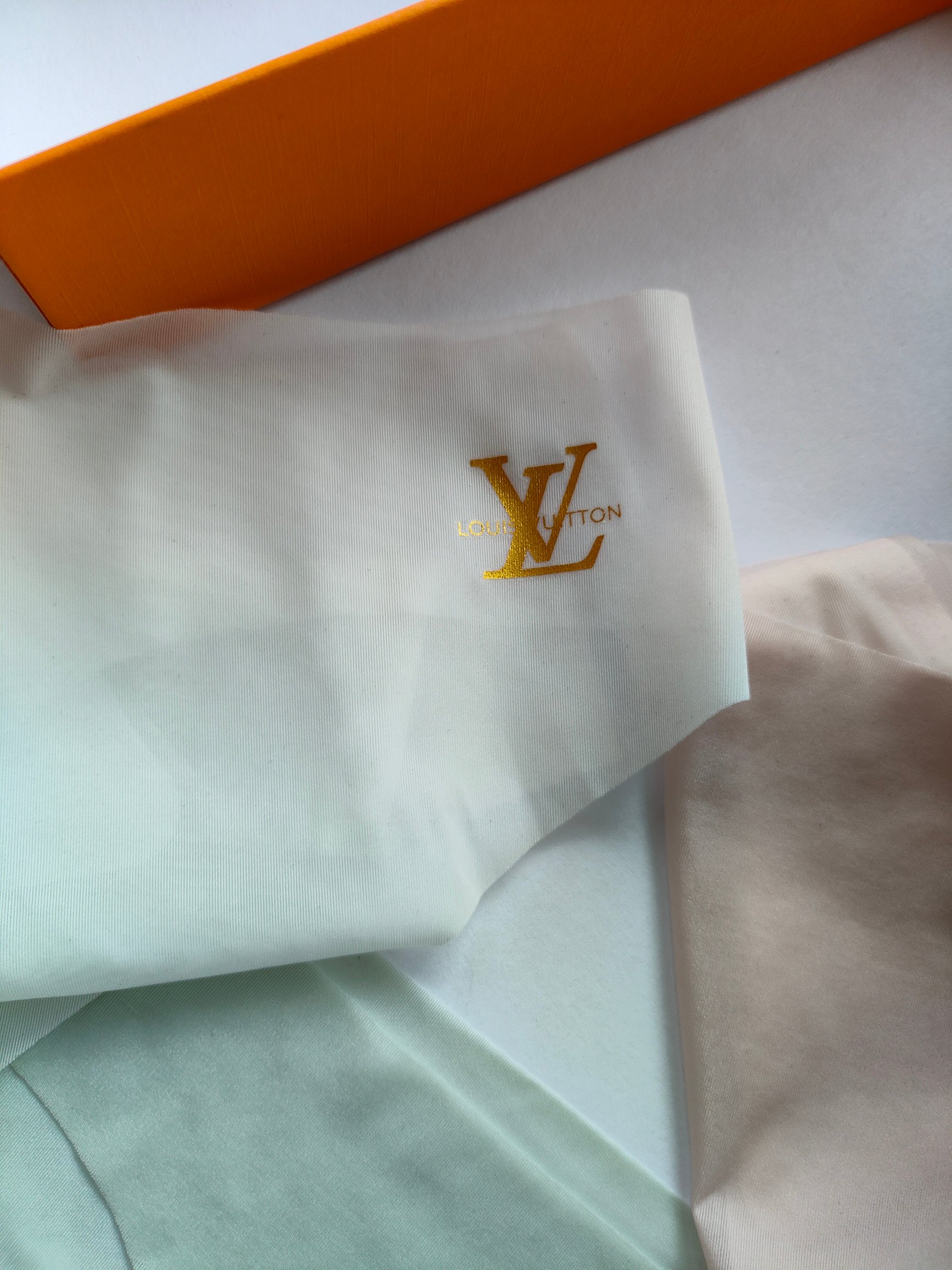  yosasi新品女神内裤 .LOUIS VUITTON. LV
M 80-100斤
L 100-120