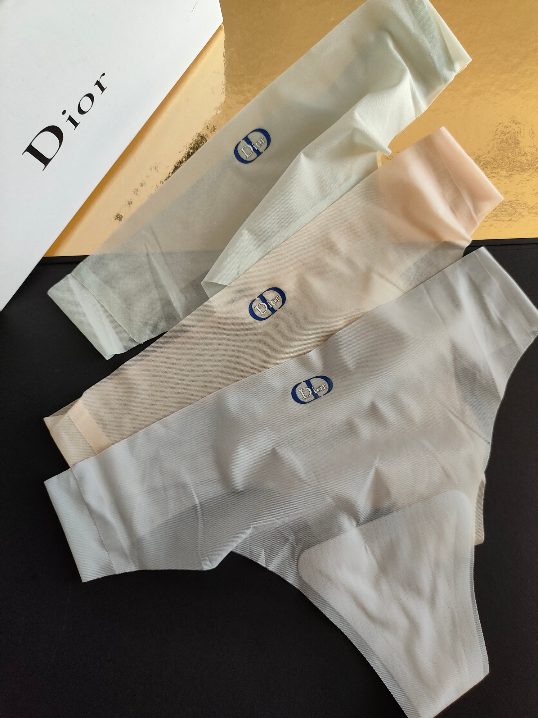 DIOR 迪奥M 建议80-100斤L 建议100-120斤XL 建议120-140斤冰丝超薄