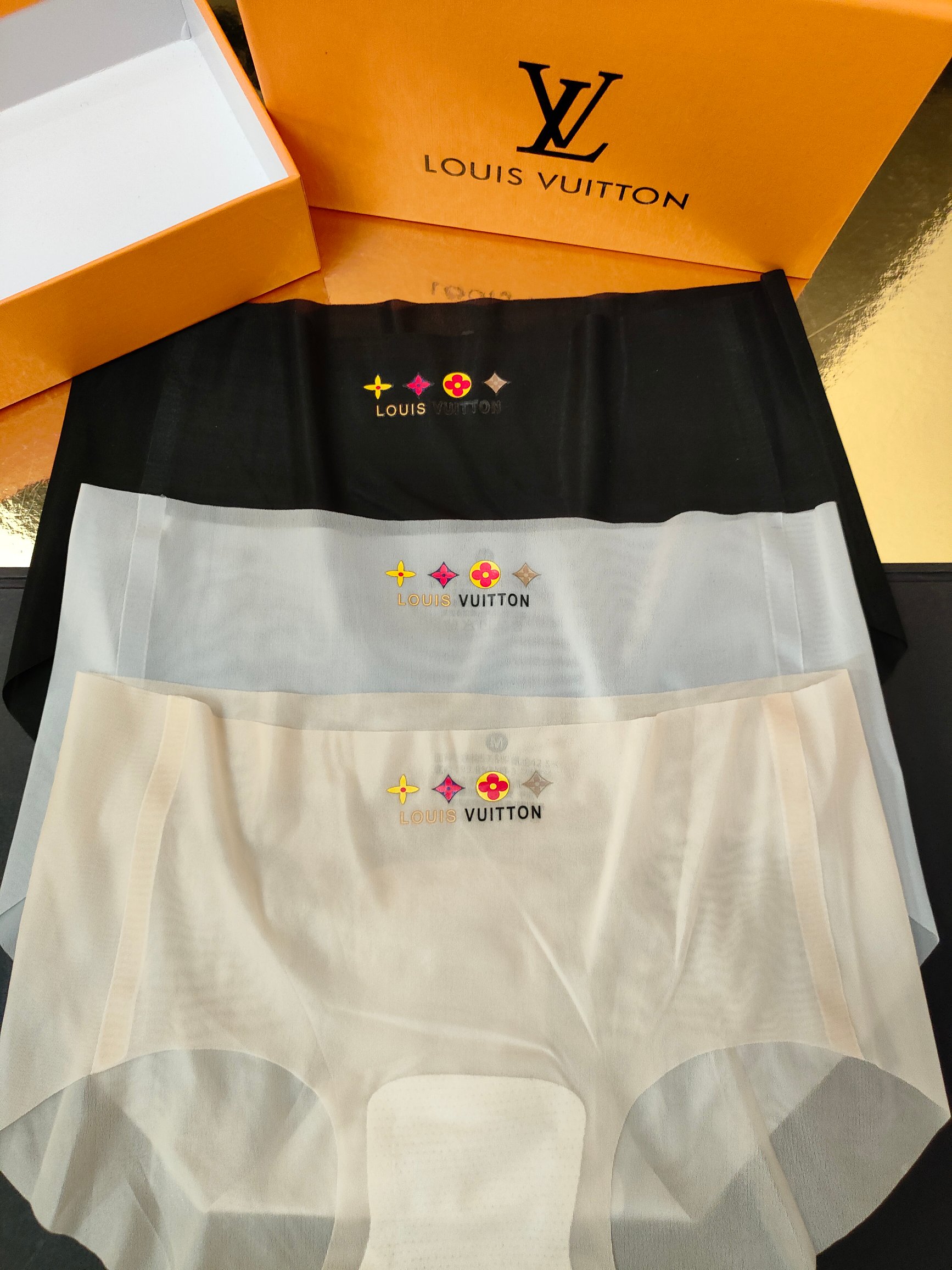 .LOUIS VUITTON. LVM 80-100斤L 100-120斤XL 120-140斤冰丝超薄