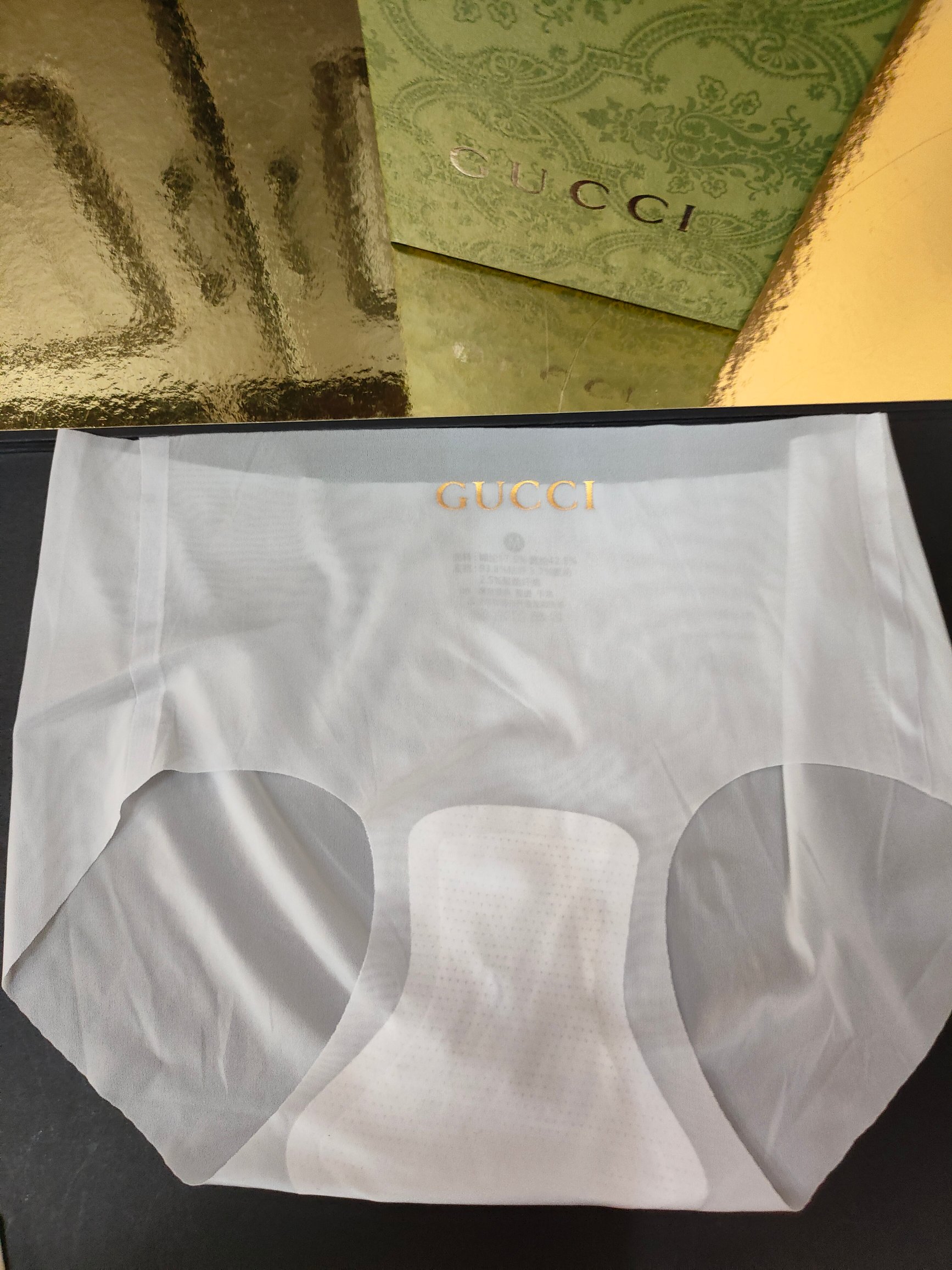 GUCCI 古驰M 建议80-100斤L 建议100-120斤XL 建议120-140斤冰丝超薄