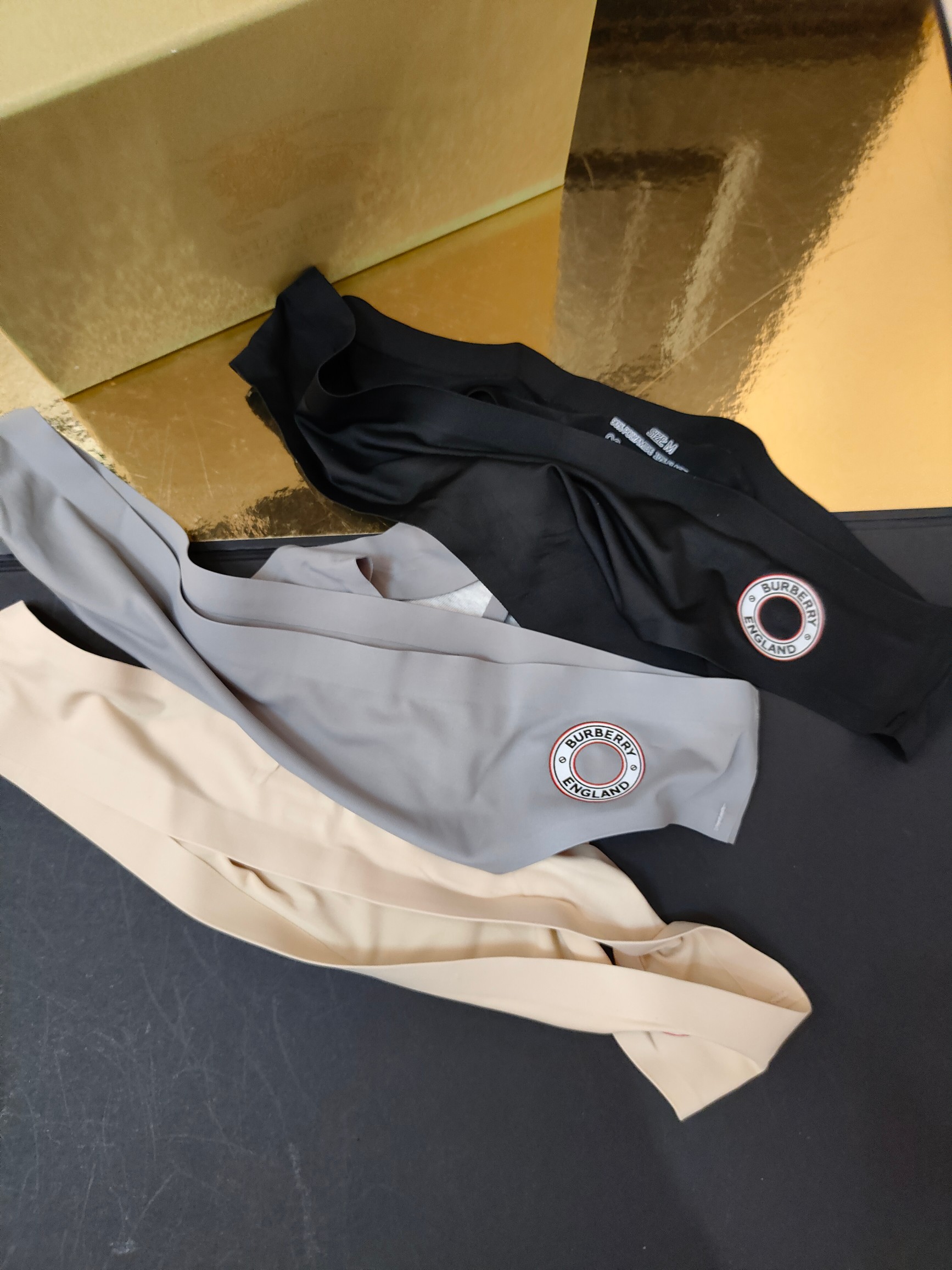 BURBERRY 巴宝莉M 95-115斤L 115-140斤XL 140-160斤XXL 160-18